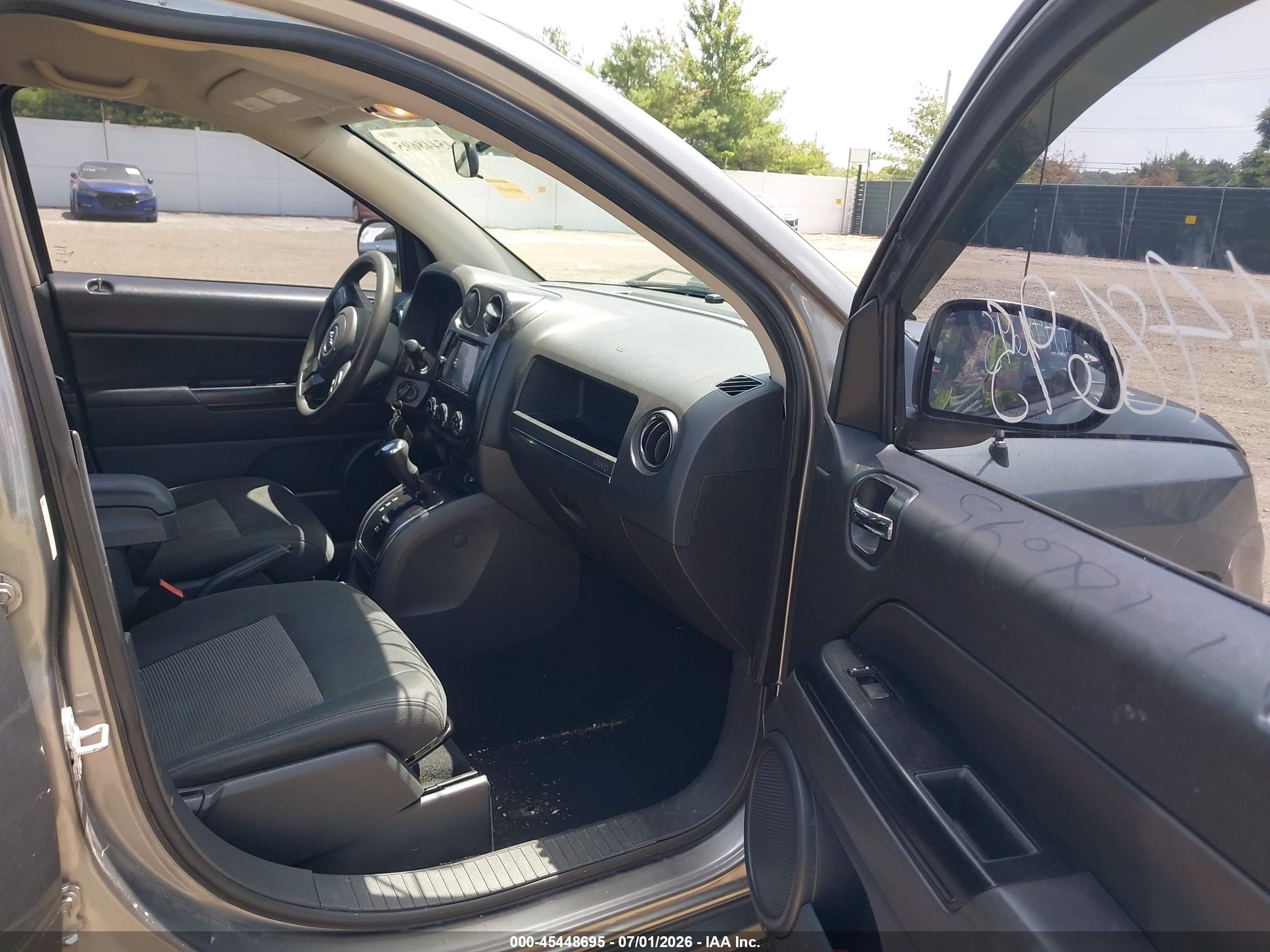2012 Jeep Compass Sport Серый vin: 1C4NJDBB0CD576192