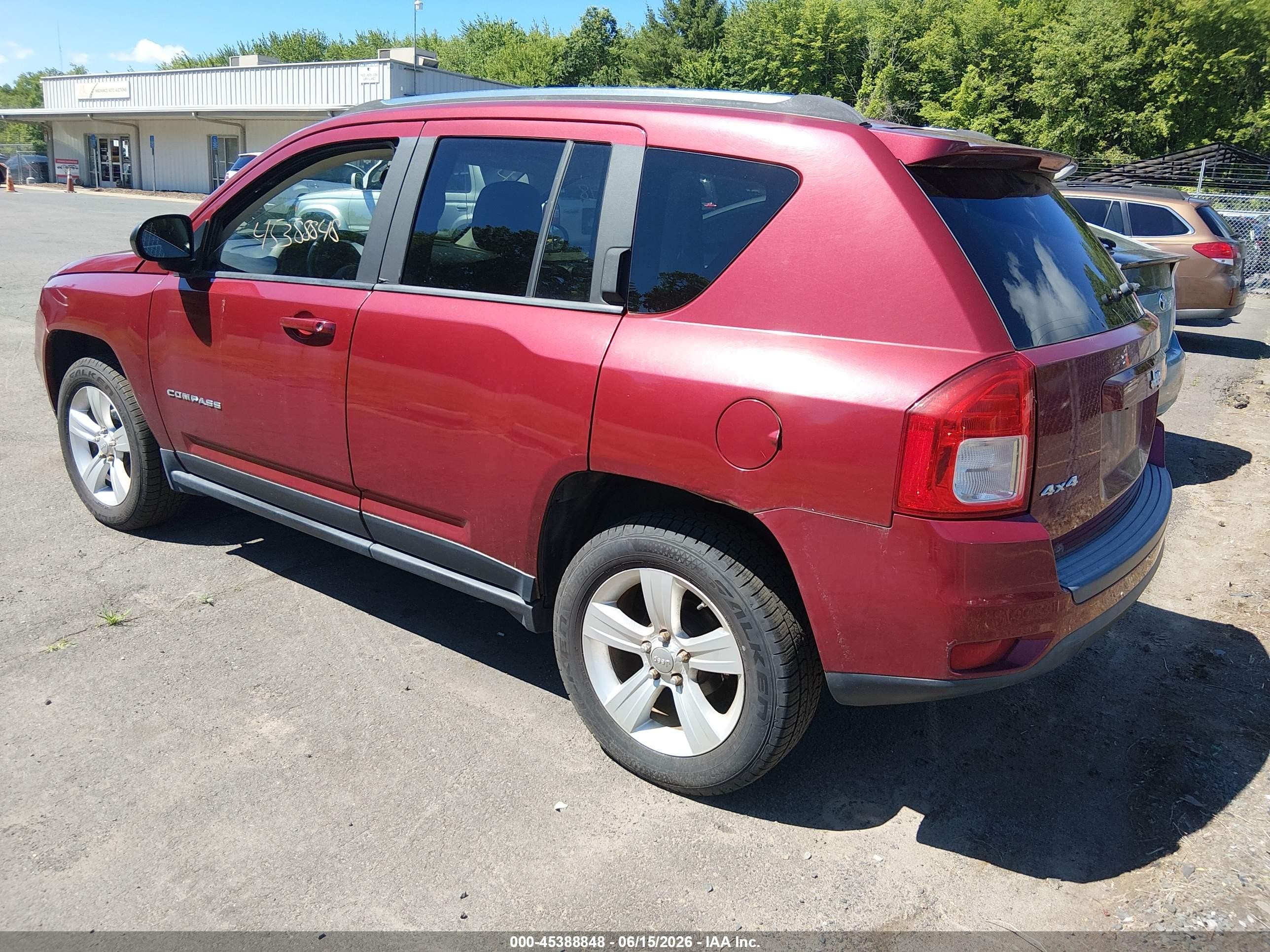 2012 Jeep Compass Sport Red vin: 1C4NJDBB0CD576970