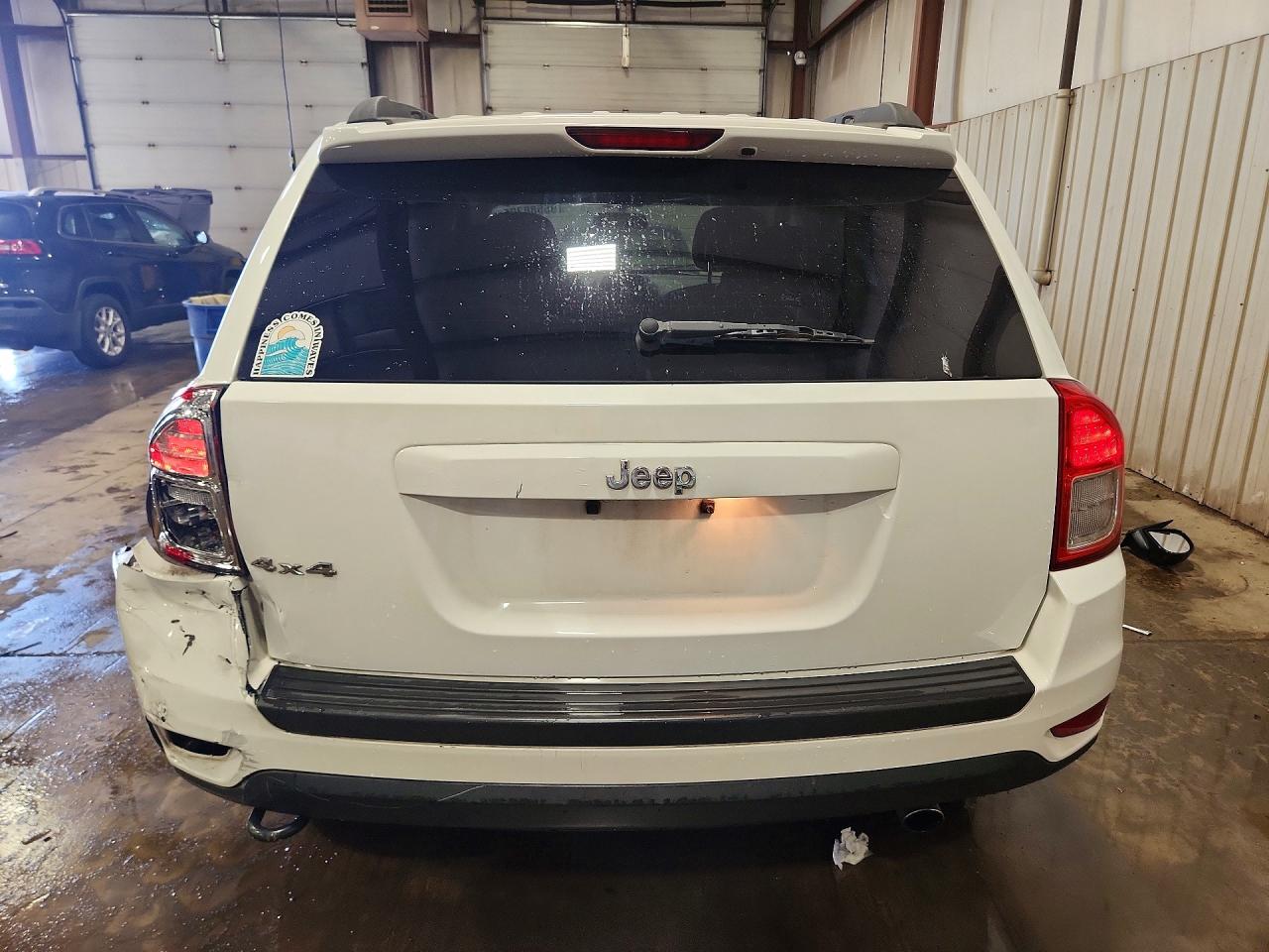 2012 Jeep Compass Sport White vin: 1C4NJDBB0CD612446