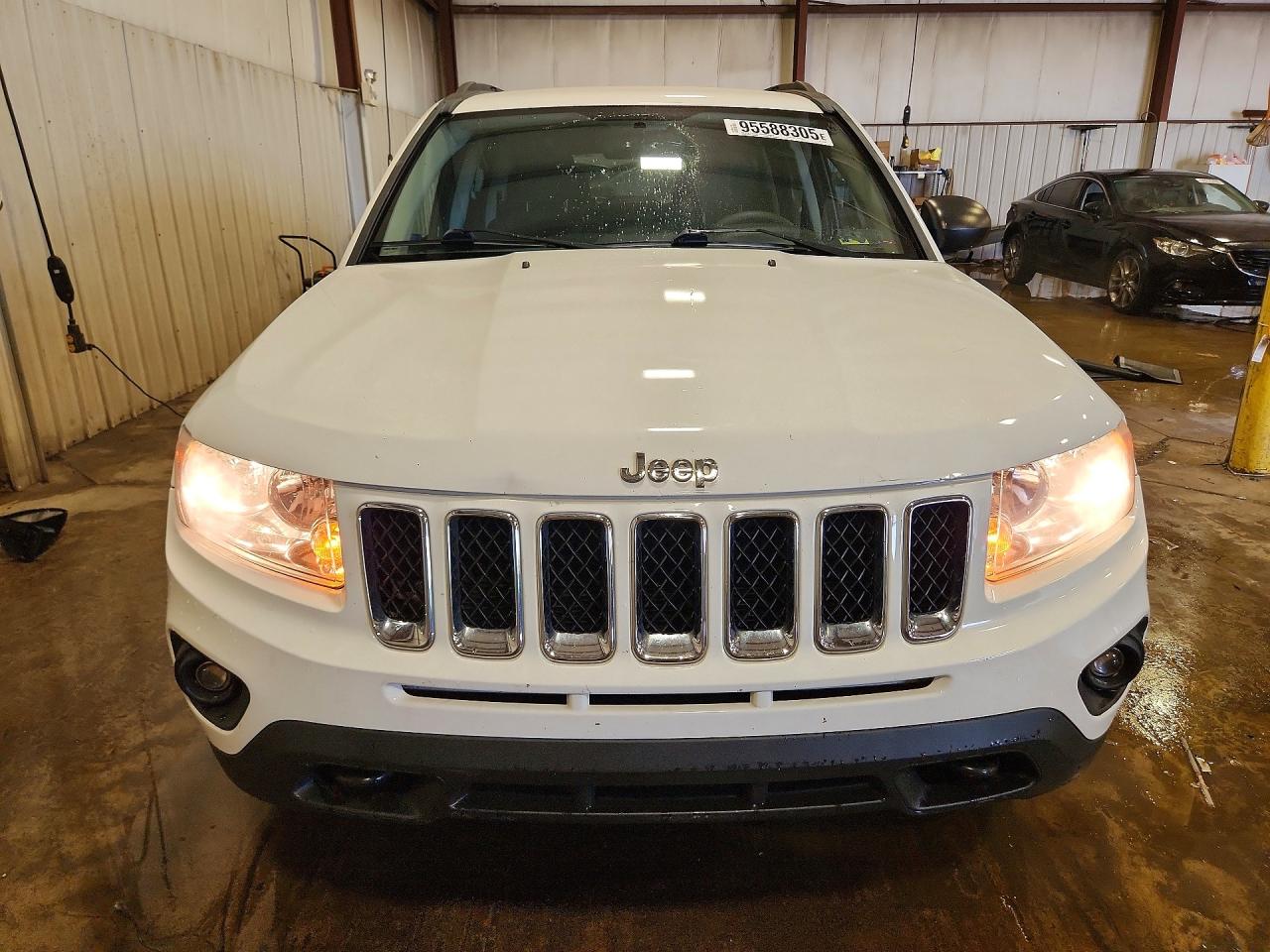 2012 Jeep Compass Sport White vin: 1C4NJDBB0CD612446