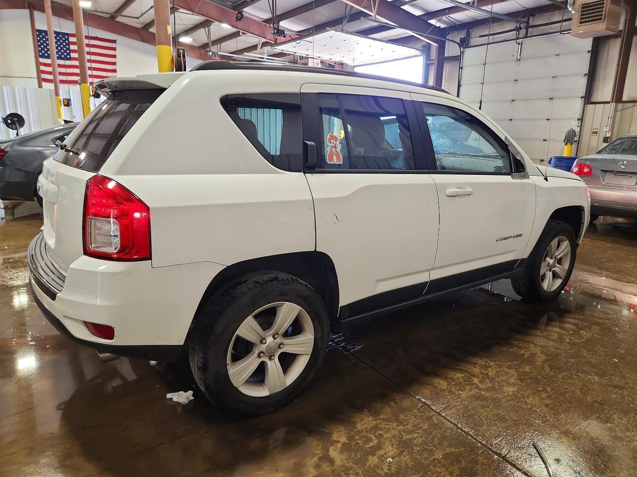 2012 Jeep Compass Sport White vin: 1C4NJDBB0CD612446