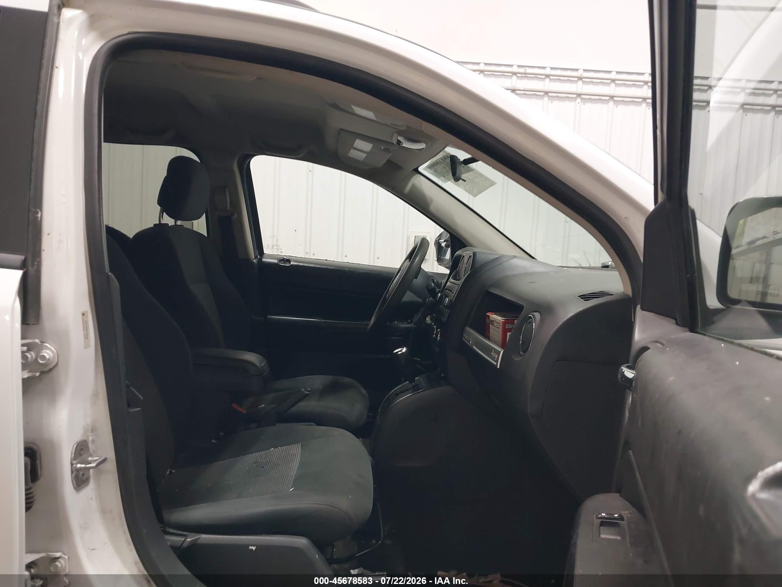 2014 Jeep Compass Sport White vin: 1C4NJDBB0ED538402