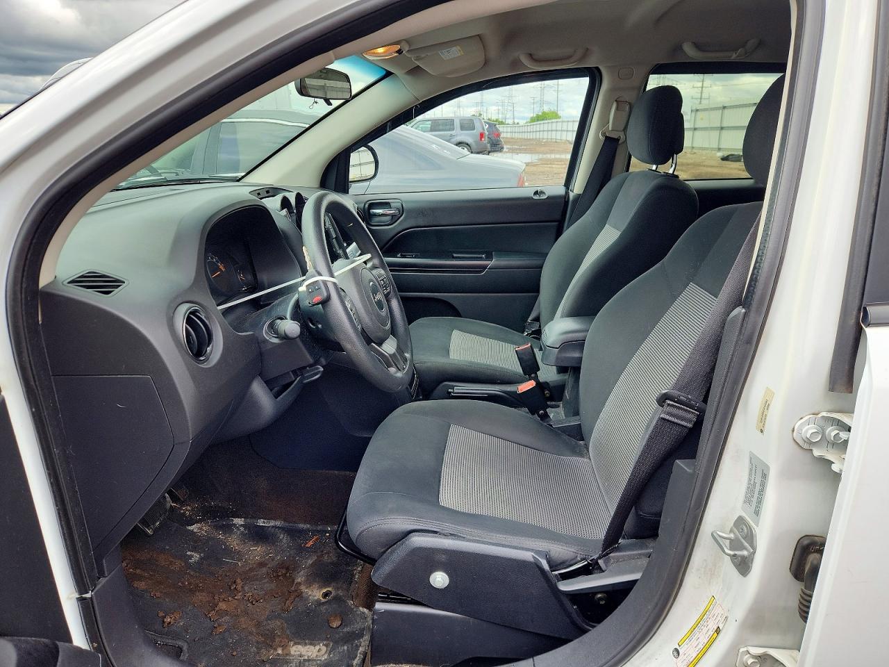 2015 Jeep Compass Sport White vin: 1C4NJDBB0FD129494