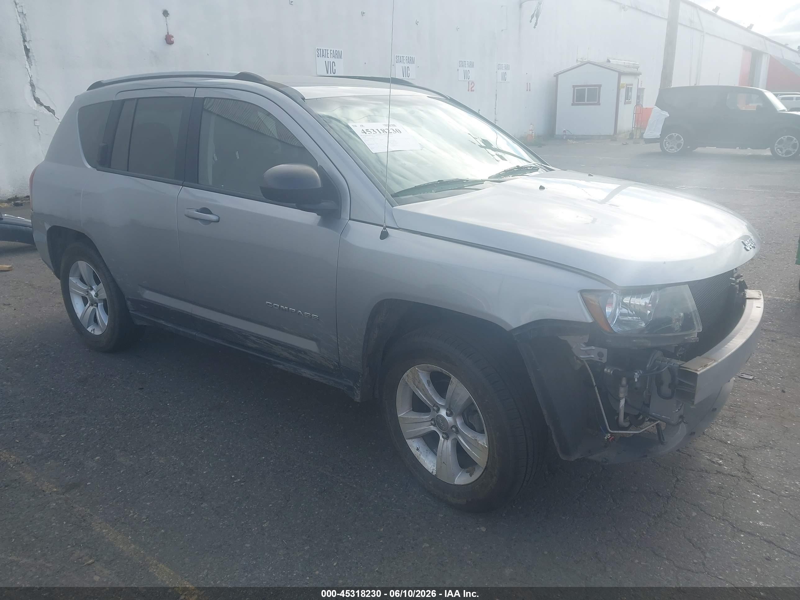 2015 Jeep Compass Sport Silver vin: 1C4NJDBB0FD316766