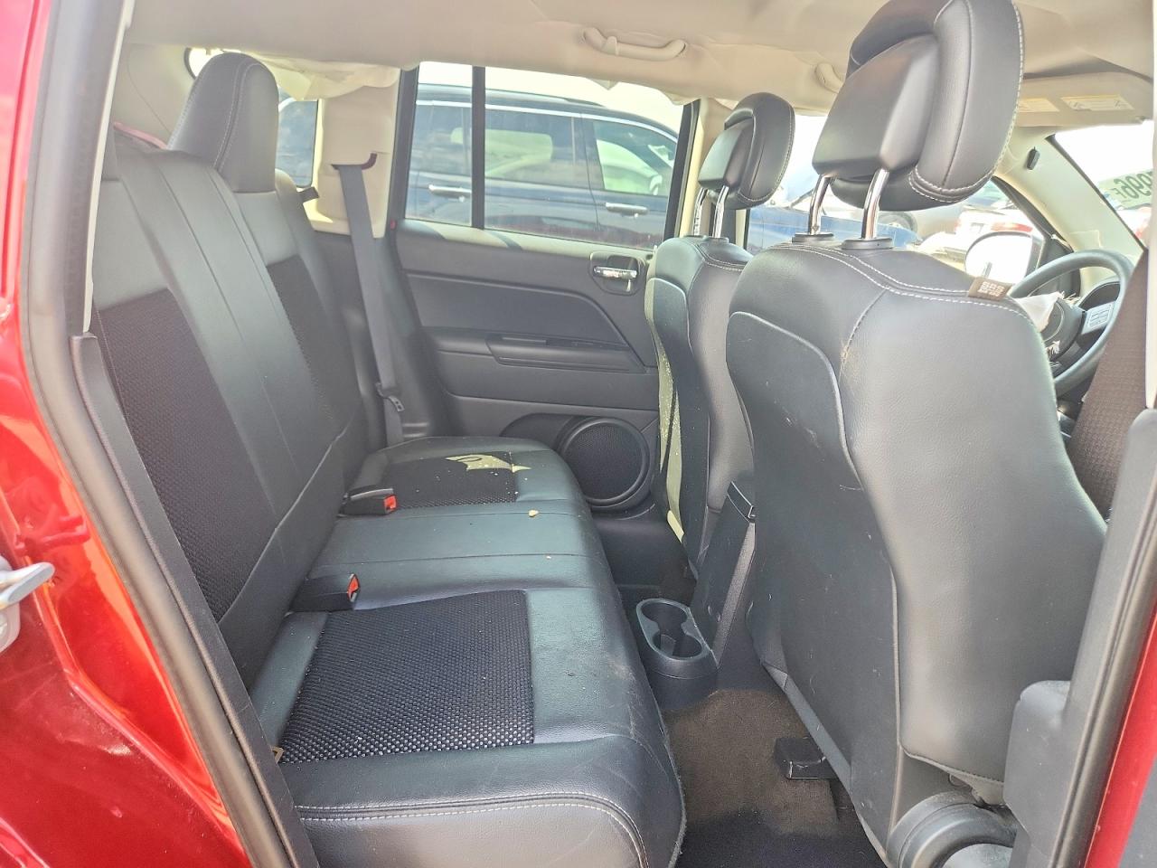 2015 Jeep Compass Sport Red vin: 1C4NJDBB0FD323720
