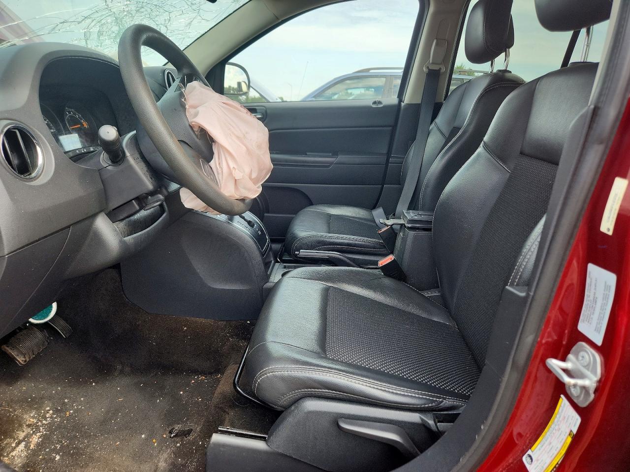 2015 Jeep Compass Sport Red vin: 1C4NJDBB0FD323720