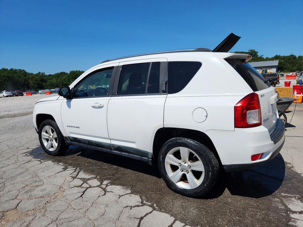2012 Jeep Compass Sport White vin: 1C4NJDBB1CD520455