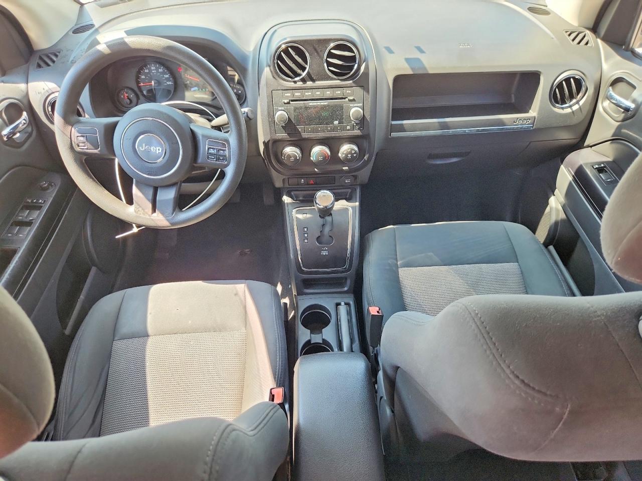 2012 Jeep Compass Sport White vin: 1C4NJDBB1CD520455