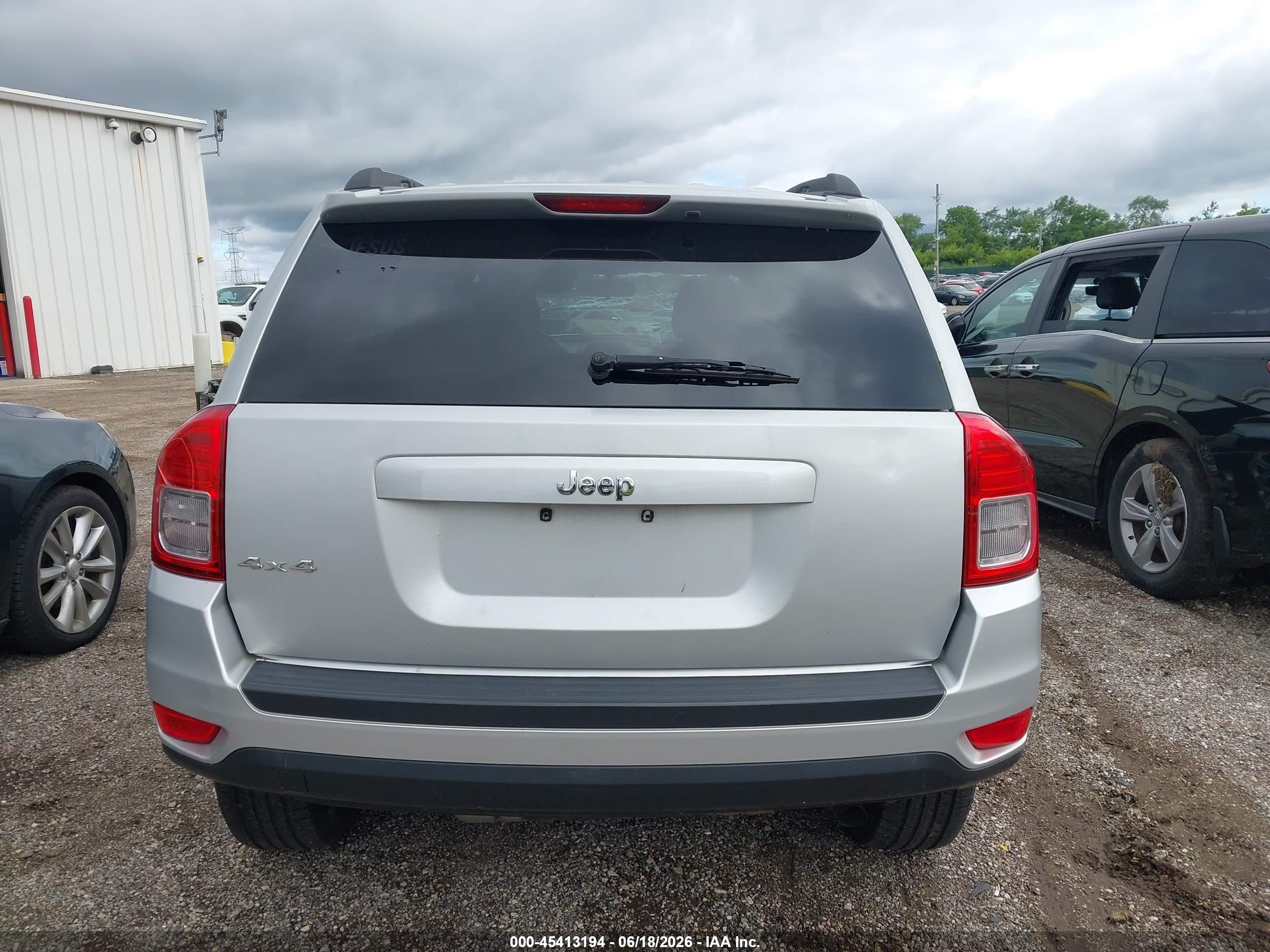 2012 Jeep Compass Sport Silver vin: 1C4NJDBB1CD569669