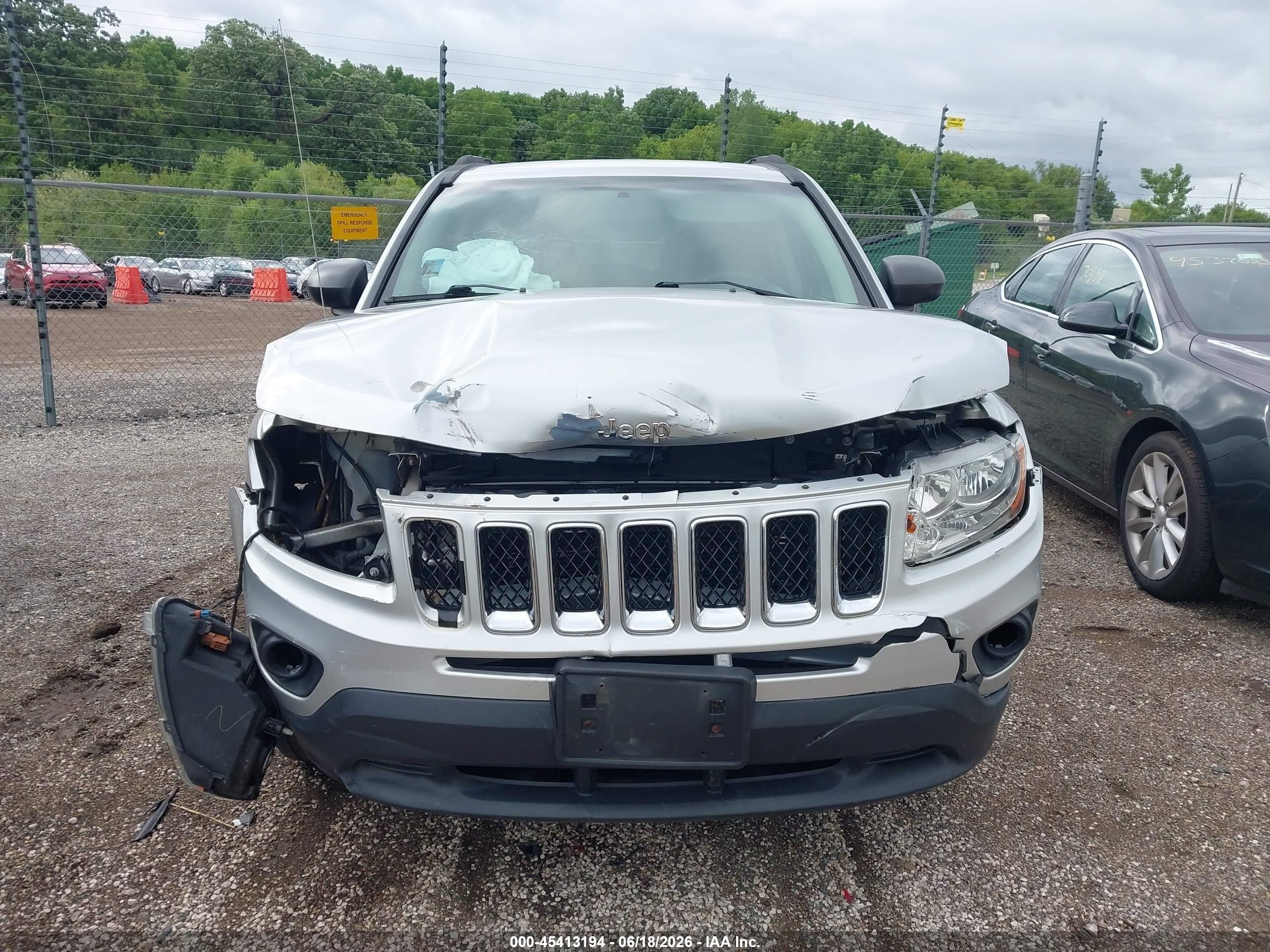 2012 Jeep Compass Sport Silver vin: 1C4NJDBB1CD569669