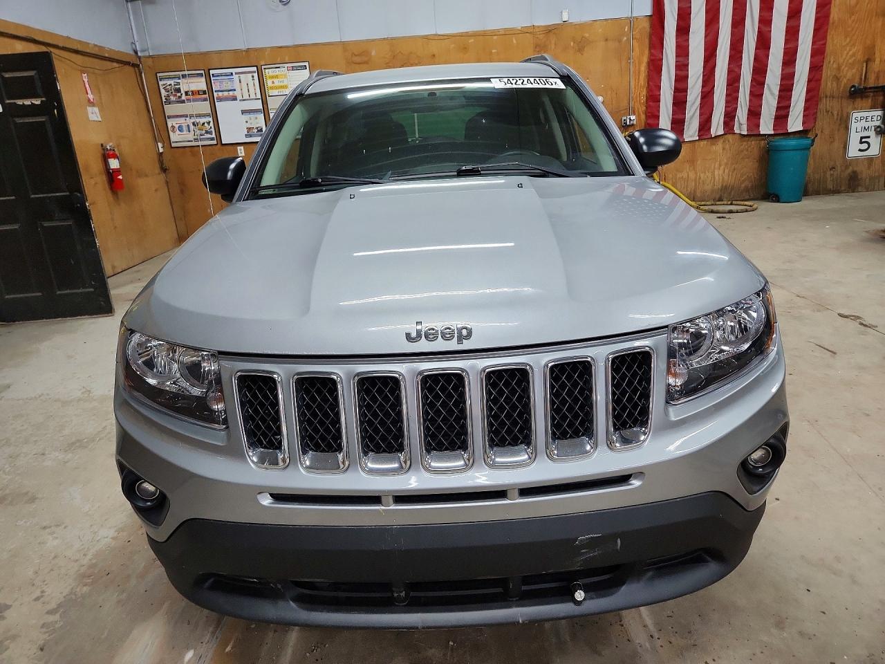 2015 Jeep Compass Sport Silver vin: 1C4NJDBB1FD197447