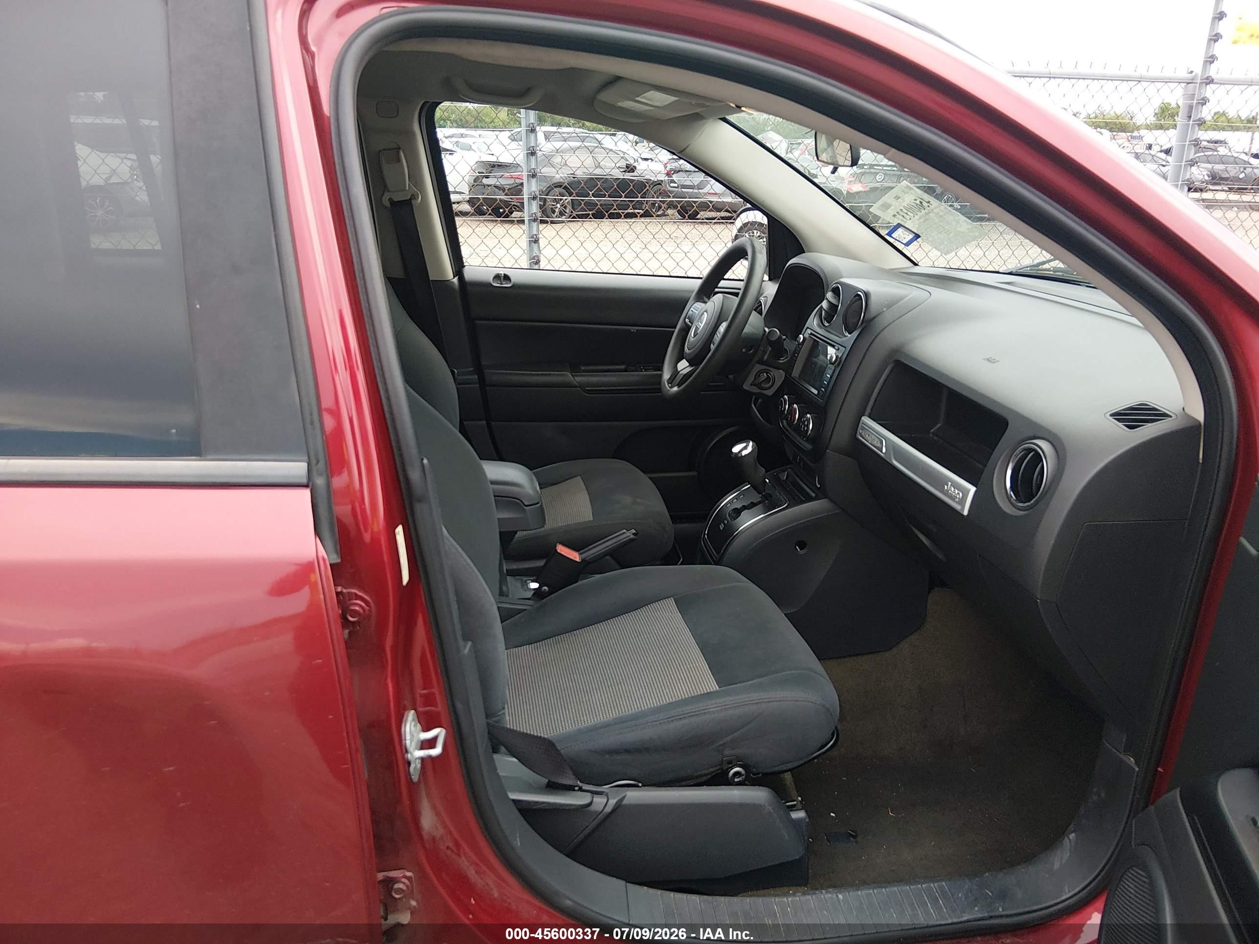 2014 Jeep Compass Sport Red vin: 1C4NJDBB2ED855341