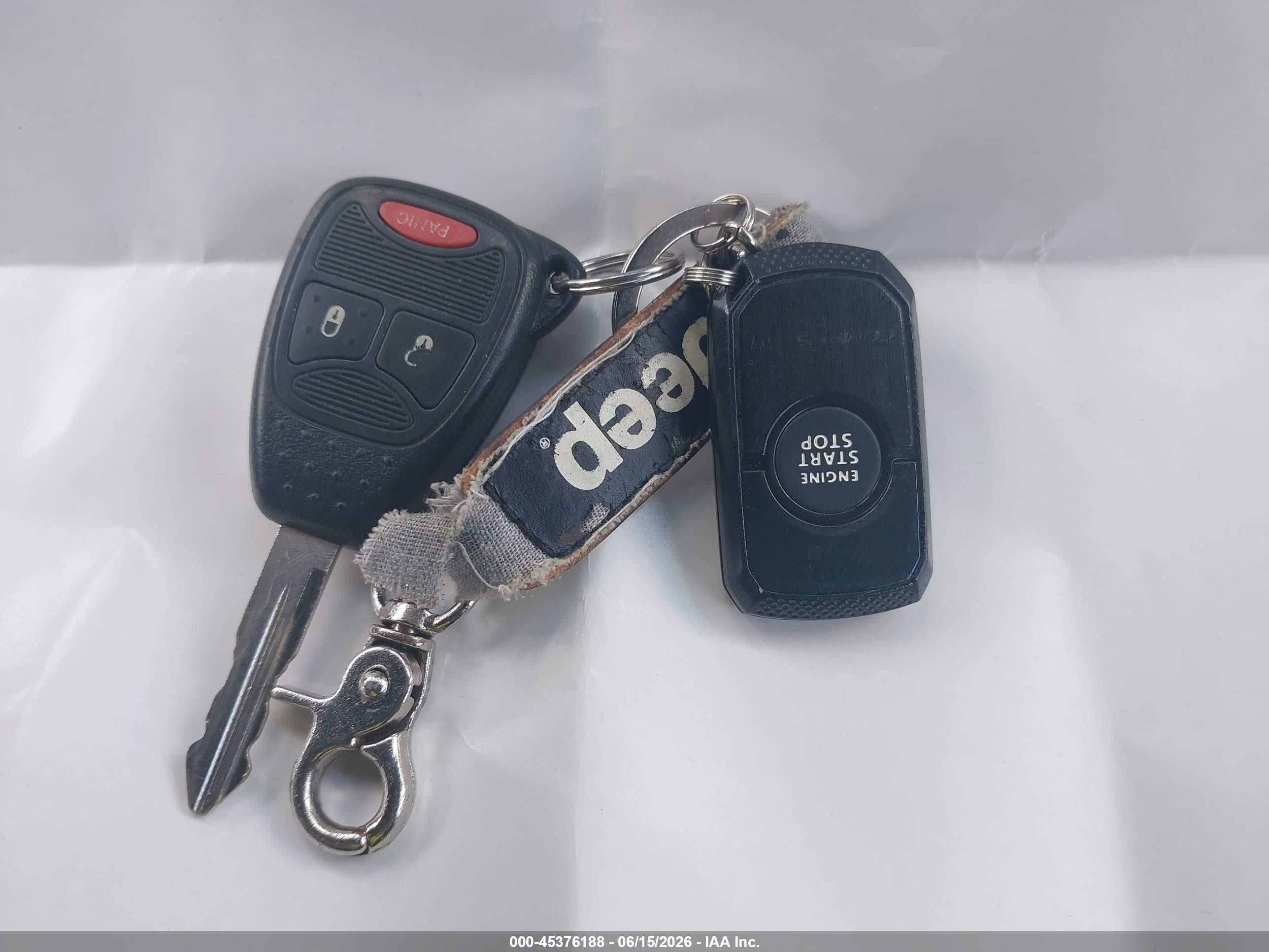 2015 Jeep Compass Sport Silver vin: 1C4NJDBB2FD282720