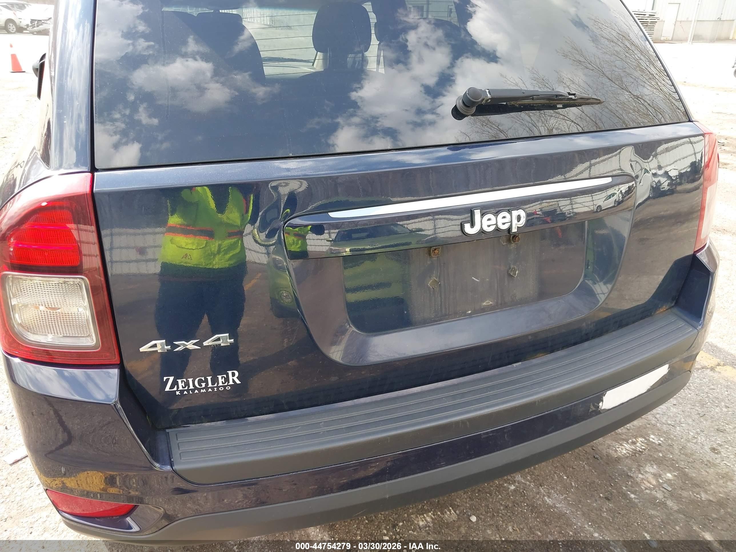 2015 Jeep Compass Sport Navy vin: 1C4NJDBB2FD393137