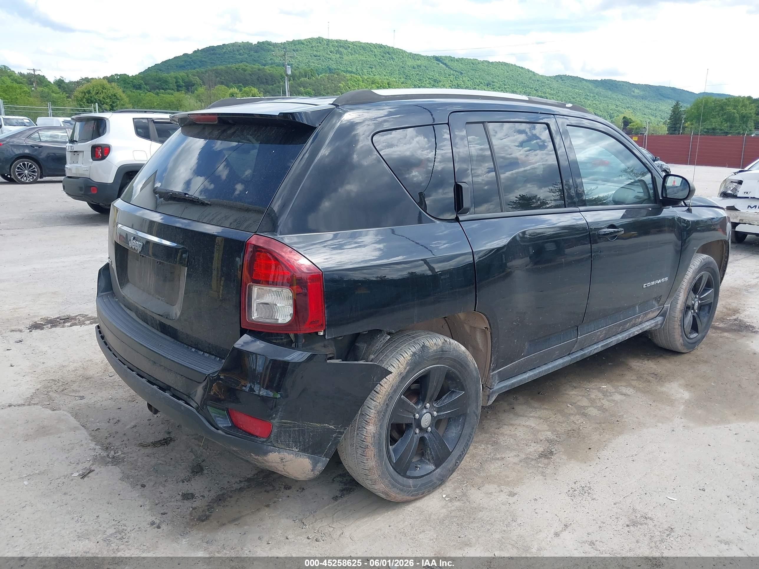 2015 Jeep Compass Sport Черный vin: 1C4NJDBB2FD423835