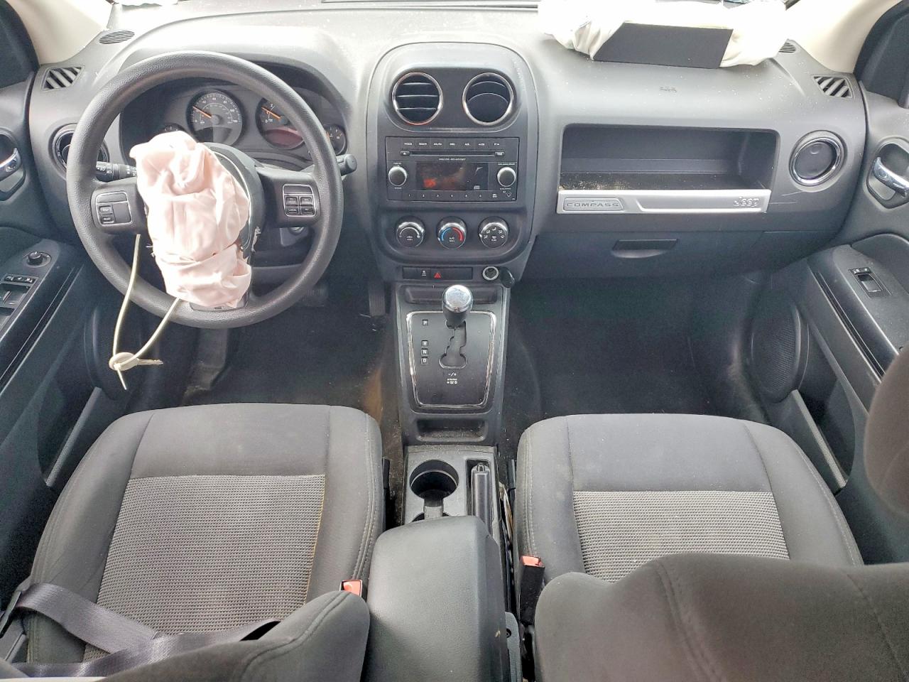 2015 Jeep Compass Sport Red vin: 1C4NJDBB2FD437802