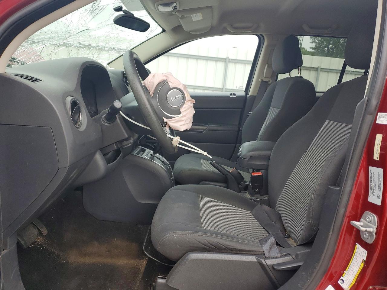2015 Jeep Compass Sport Red vin: 1C4NJDBB2FD437802