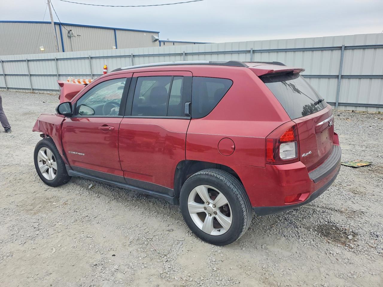 2015 Jeep Compass Sport Red vin: 1C4NJDBB2FD437802