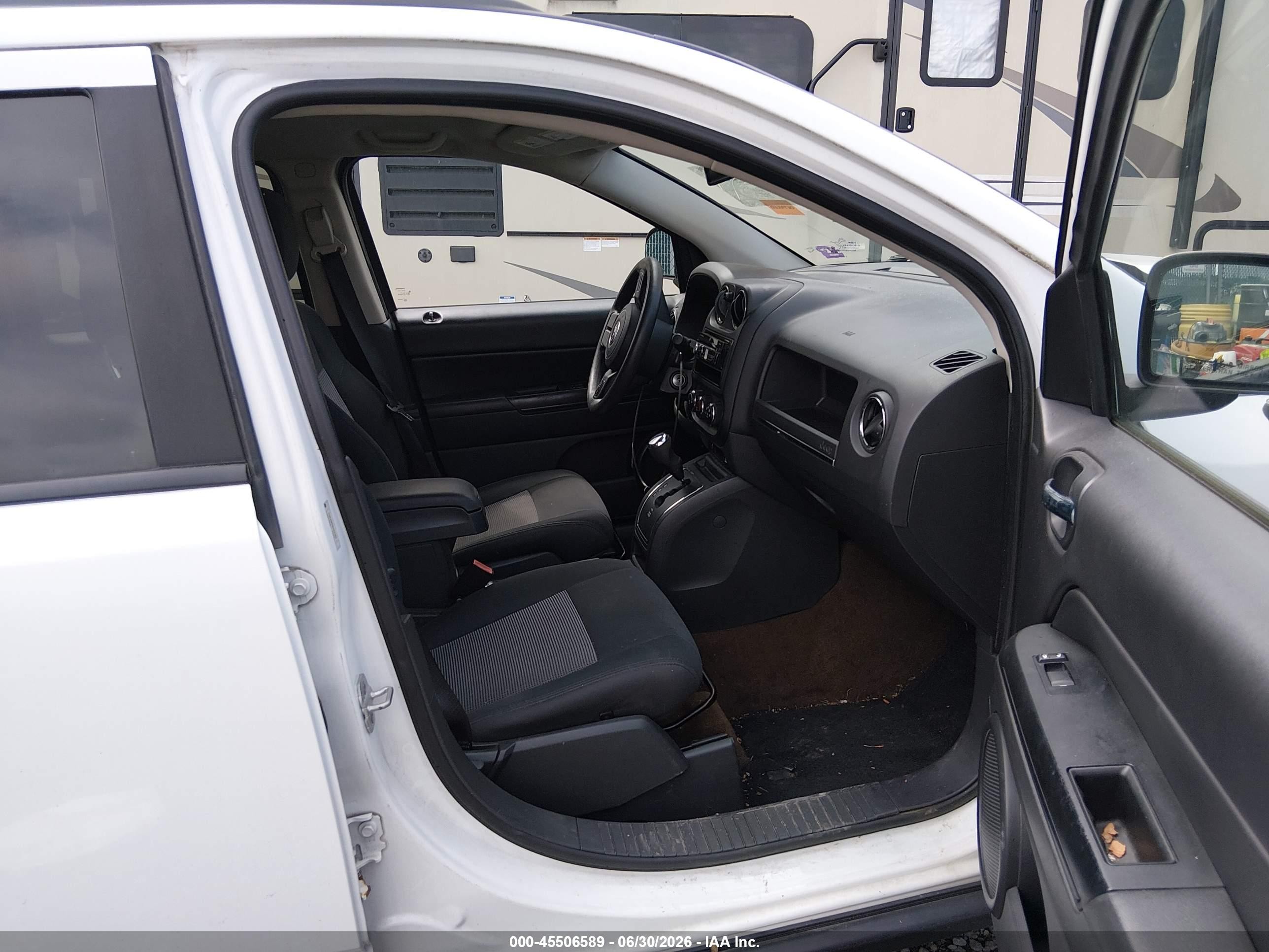 2013 Jeep Compass Sport Белый vin: 1C4NJDBB3DD231904
