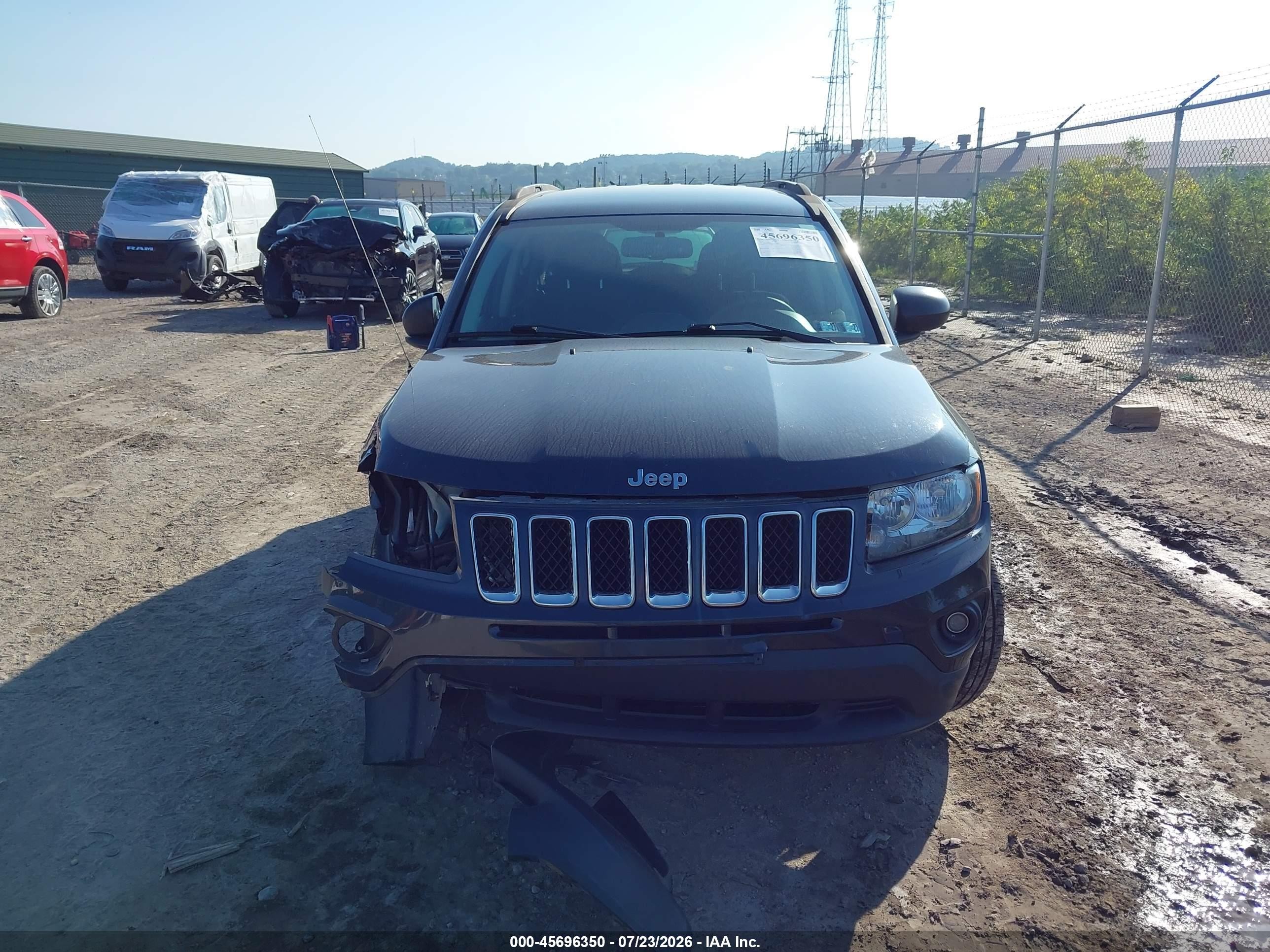 2014 Jeep Compass Sport Gray vin: 1C4NJDBB3ED712835
