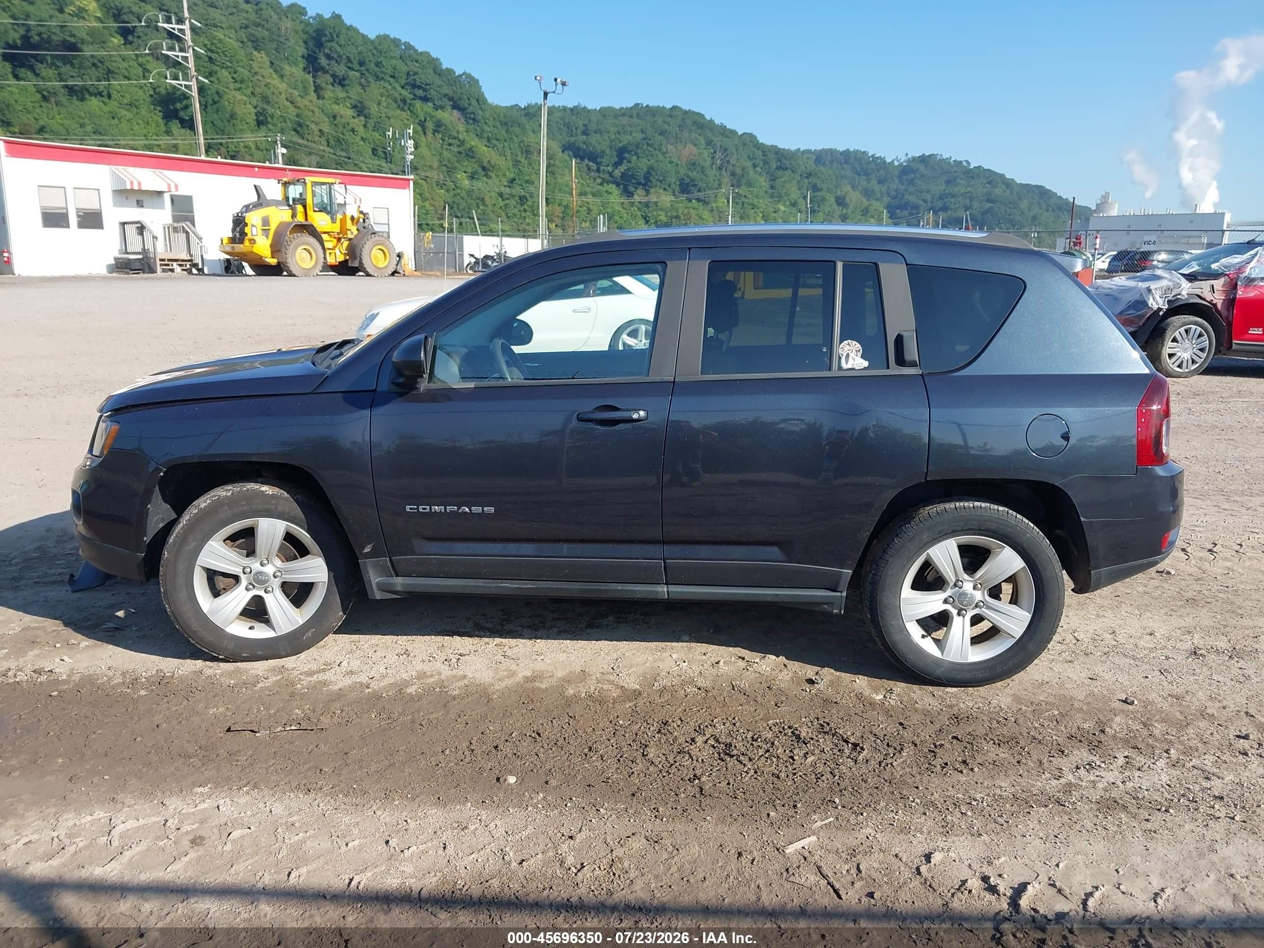 2014 Jeep Compass Sport Gray vin: 1C4NJDBB3ED712835