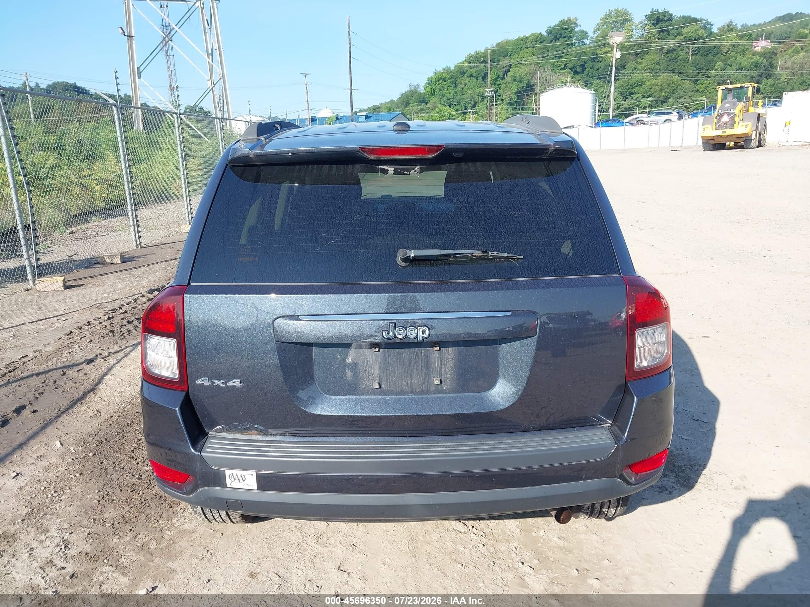 2014 Jeep Compass Sport Gray vin: 1C4NJDBB3ED712835
