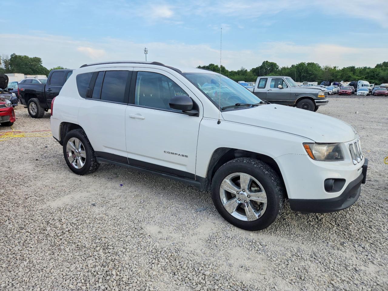 2014 Jeep Compass Sport White vin: 1C4NJDBB3ED879552