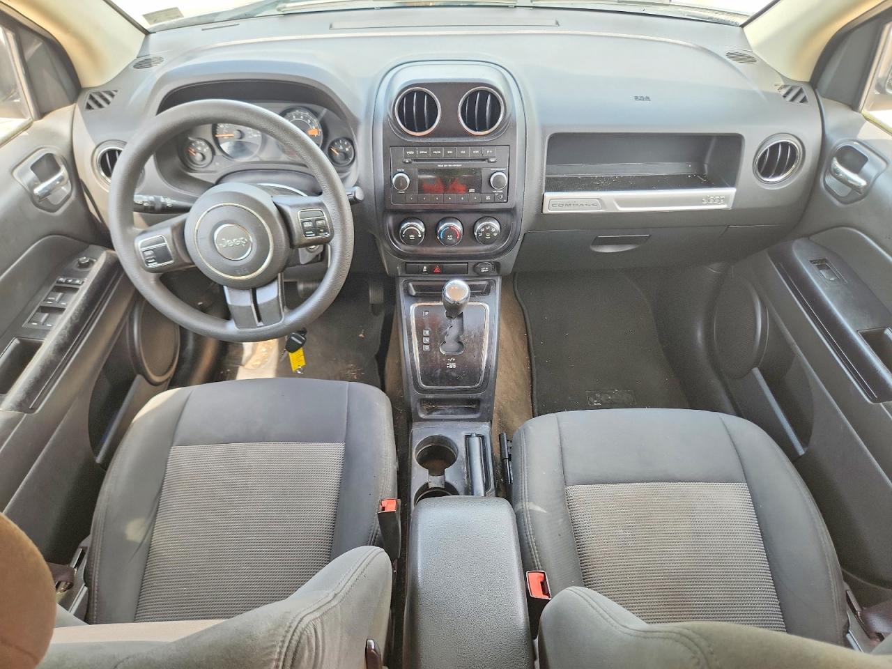 2015 Jeep Compass Sport Серебряный vin: 1C4NJDBB3FD416621