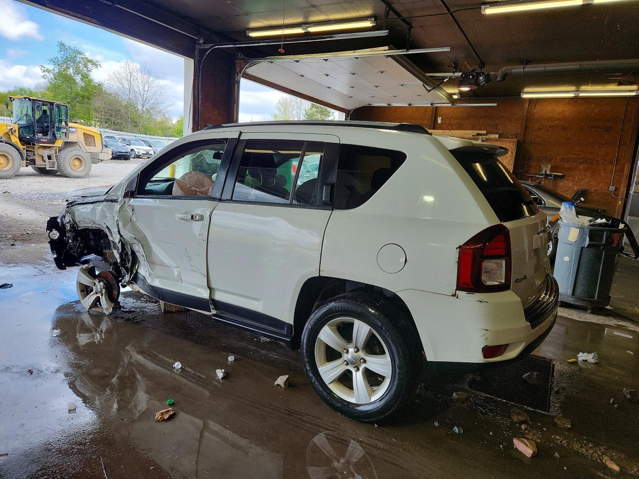 2015 Jeep Compass Sport Белый vin: 1C4NJDBB3FD438697