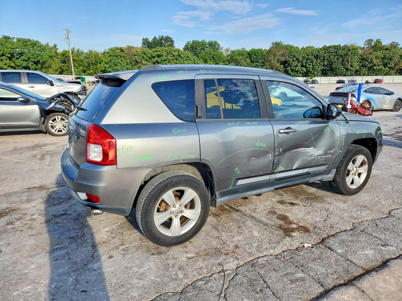 2012 Jeep Compass Sport Silver vin: 1C4NJDBB4CD656112