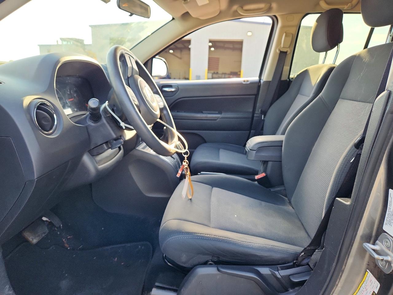2012 Jeep Compass Sport Silver vin: 1C4NJDBB4CD656112