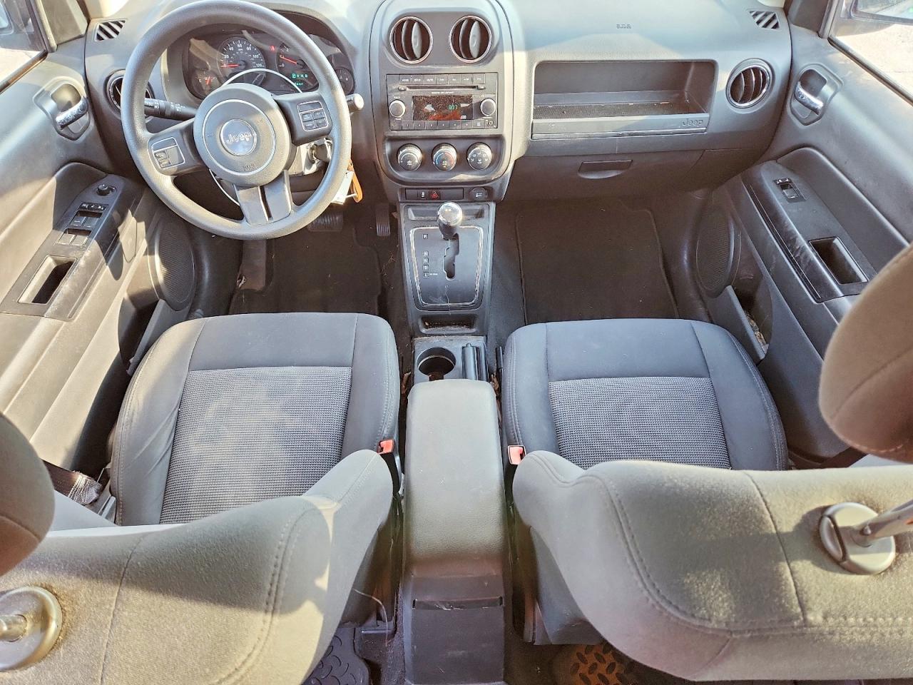2012 Jeep Compass Sport Silver vin: 1C4NJDBB4CD656112