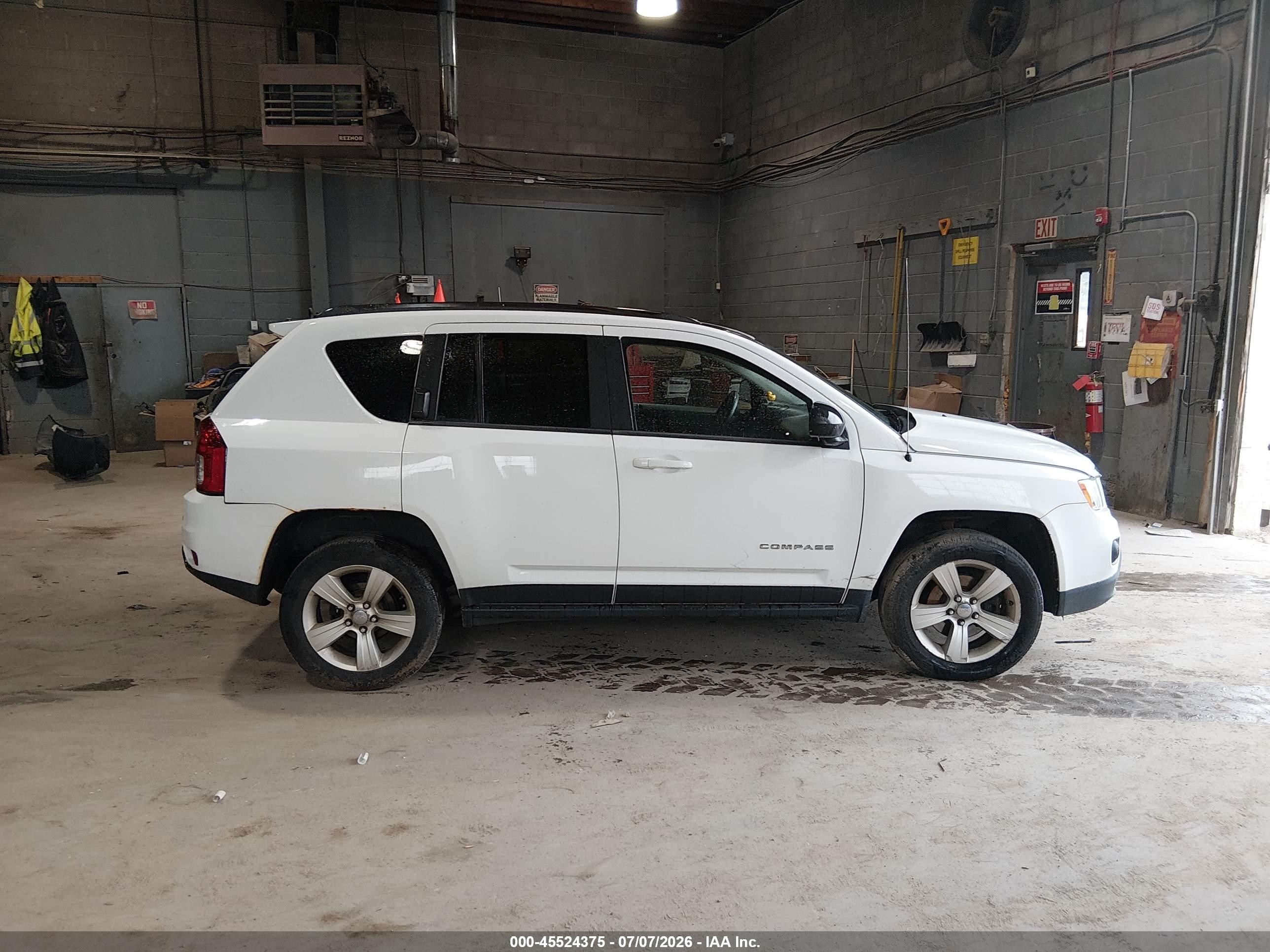 2013 Jeep Compass Sport White vin: 1C4NJDBB4DD275099