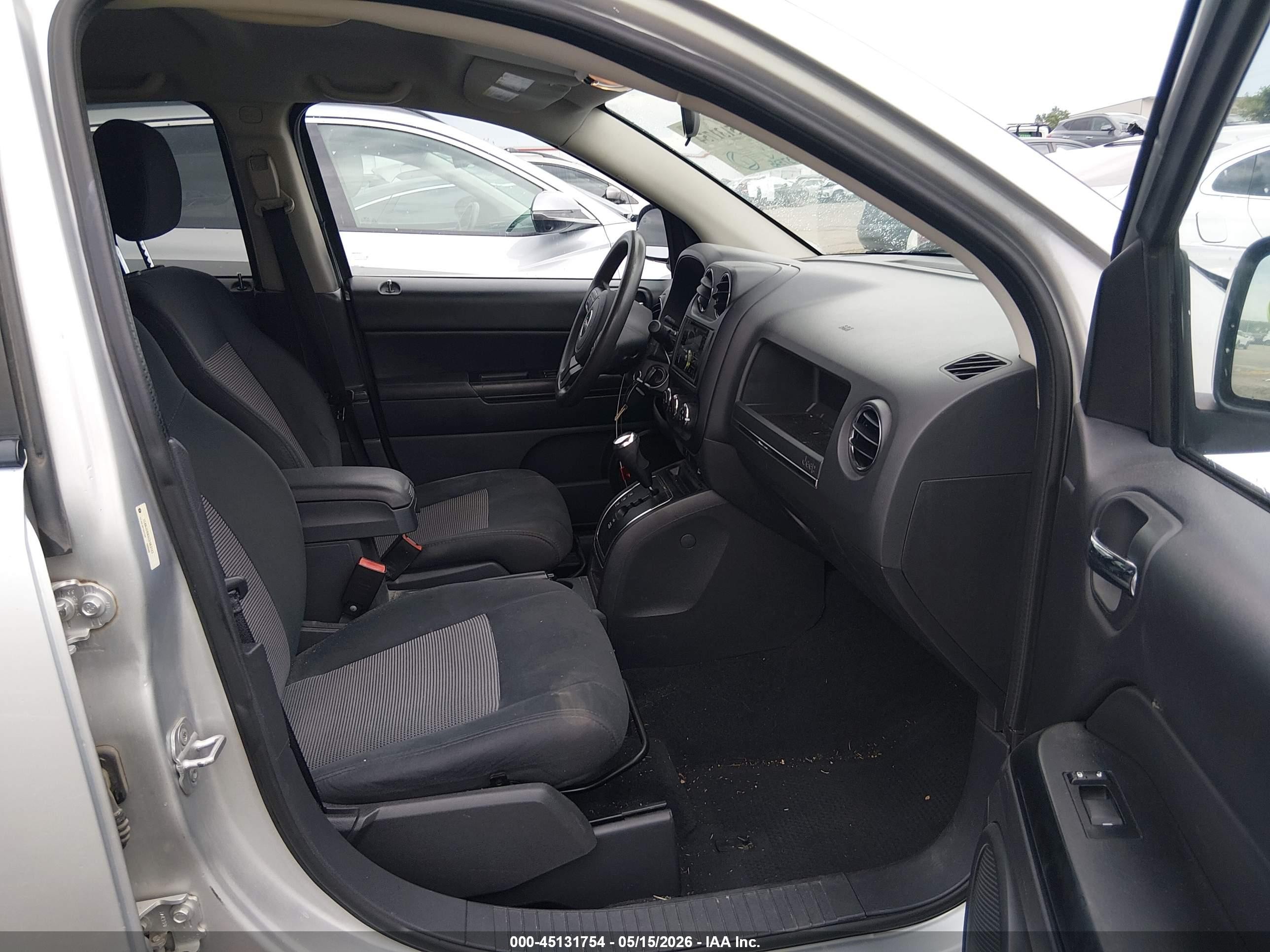 2012 Jeep Compass Sport Silver vin: 1C4NJDBB5CD583123
