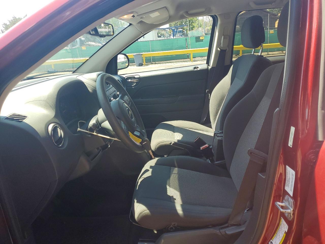 2012 Jeep Compass Sport Red vin: 1C4NJDBB5CD705530