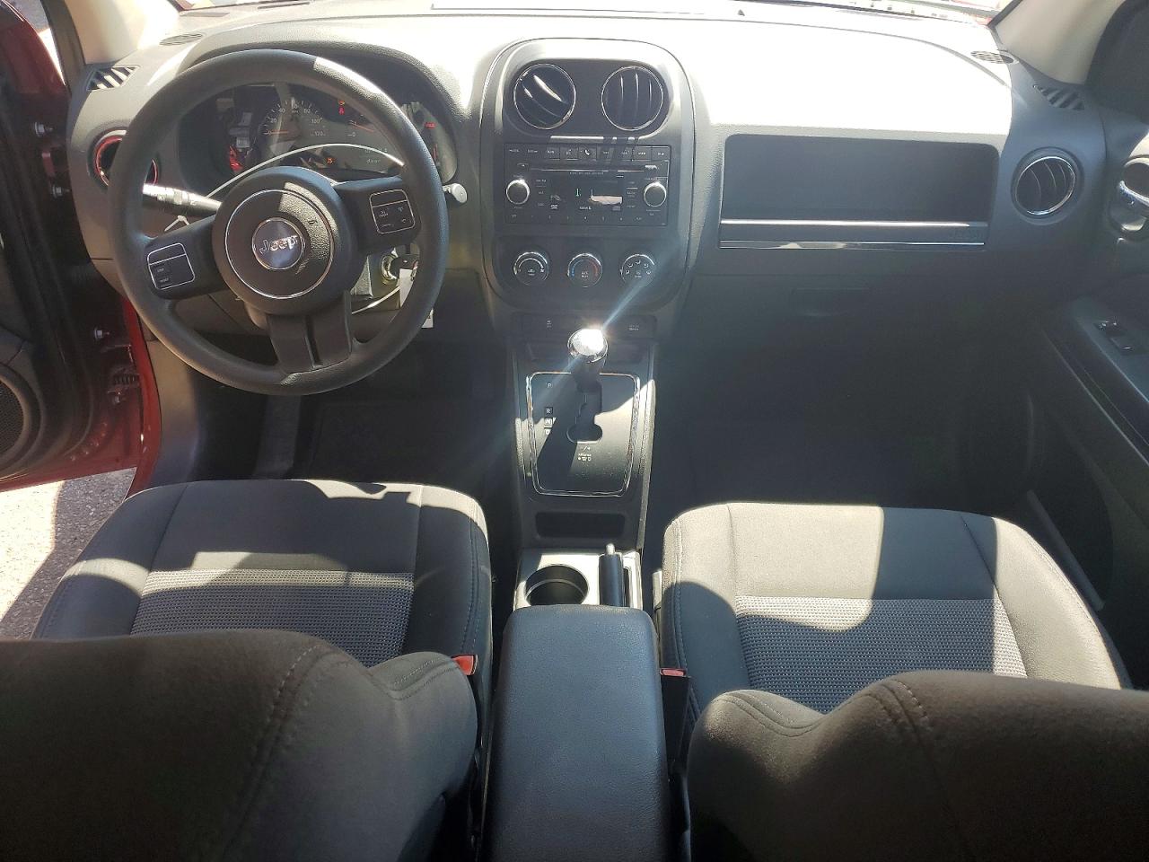 2012 Jeep Compass Sport Red vin: 1C4NJDBB5CD705530