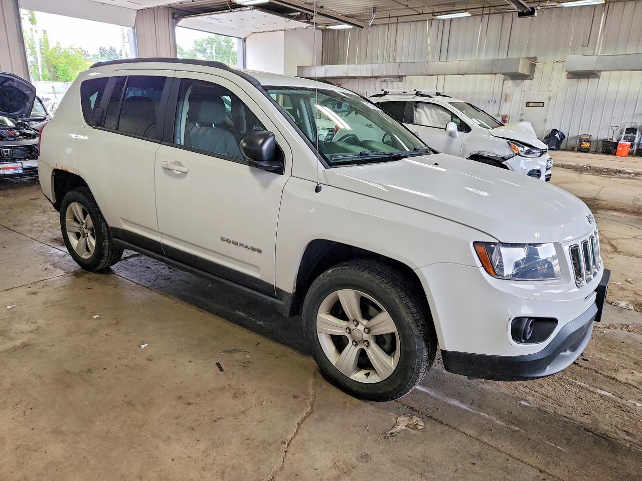 2014 Jeep Compass Sport Белый vin: 1C4NJDBB5ED626782