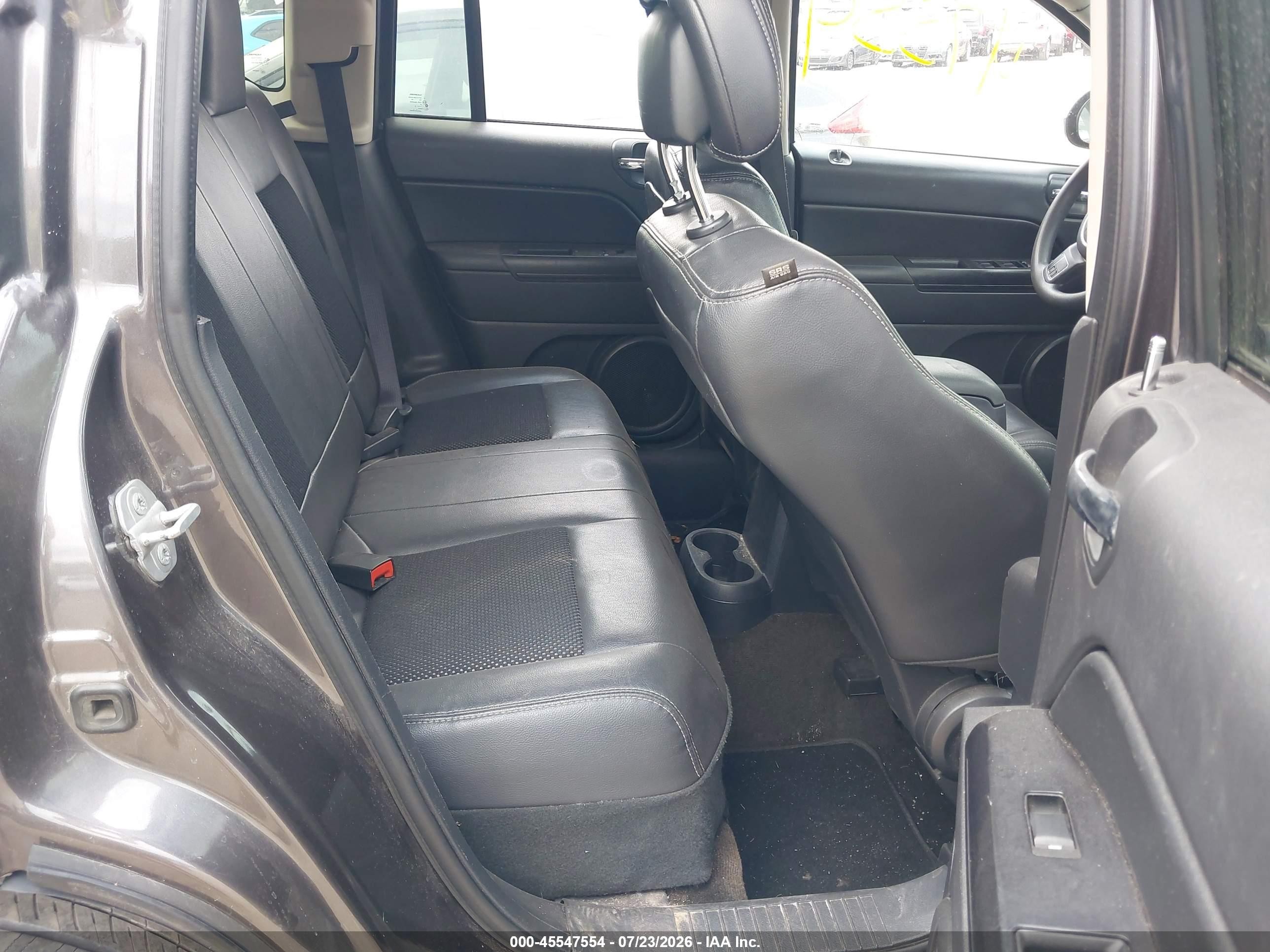 2015 Jeep Compass Altitude Edition Gray vin: 1C4NJDBB5FD258606