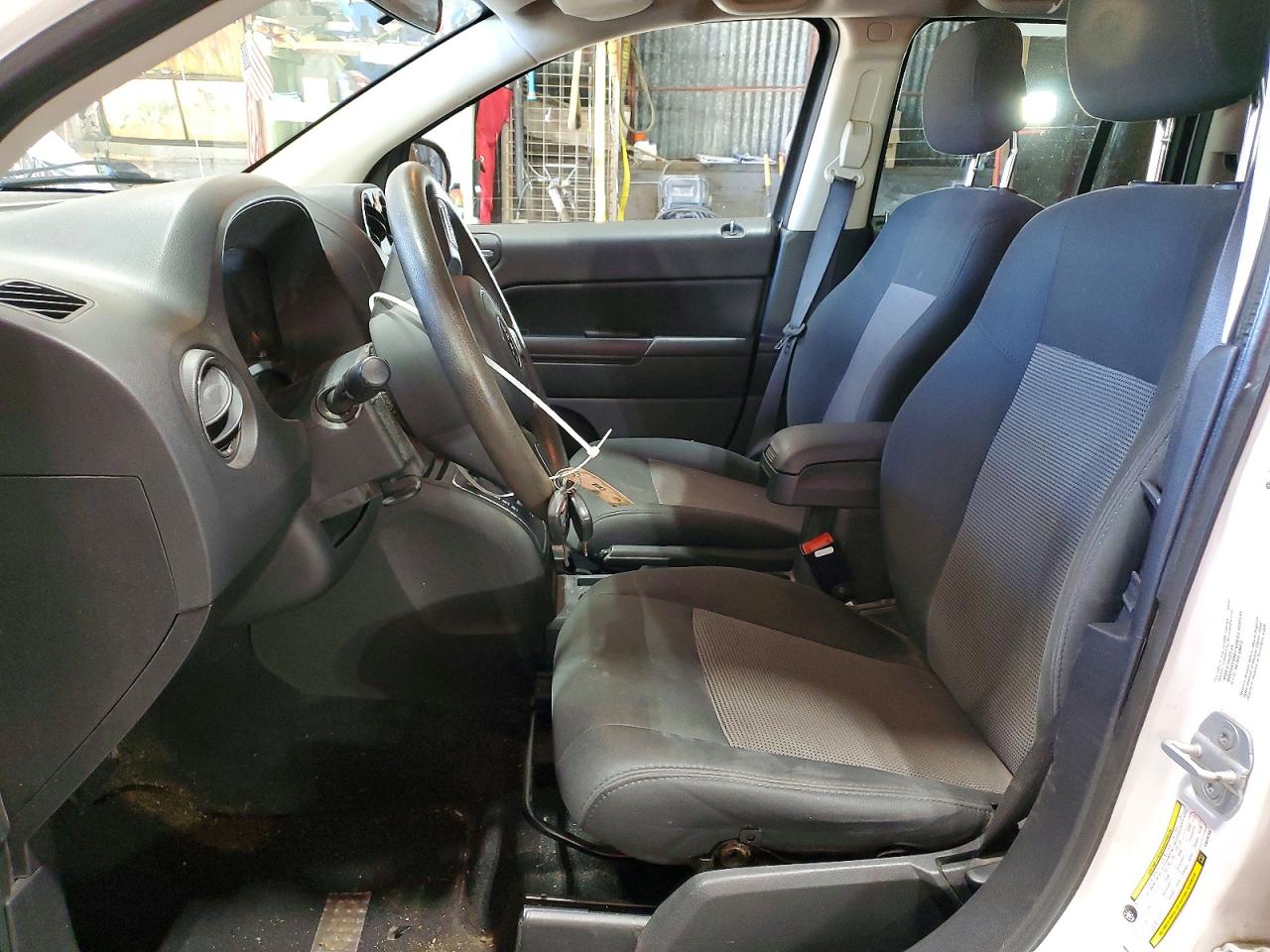 2012 Jeep Compass Sport White vin: 1C4NJDBB6CD539759