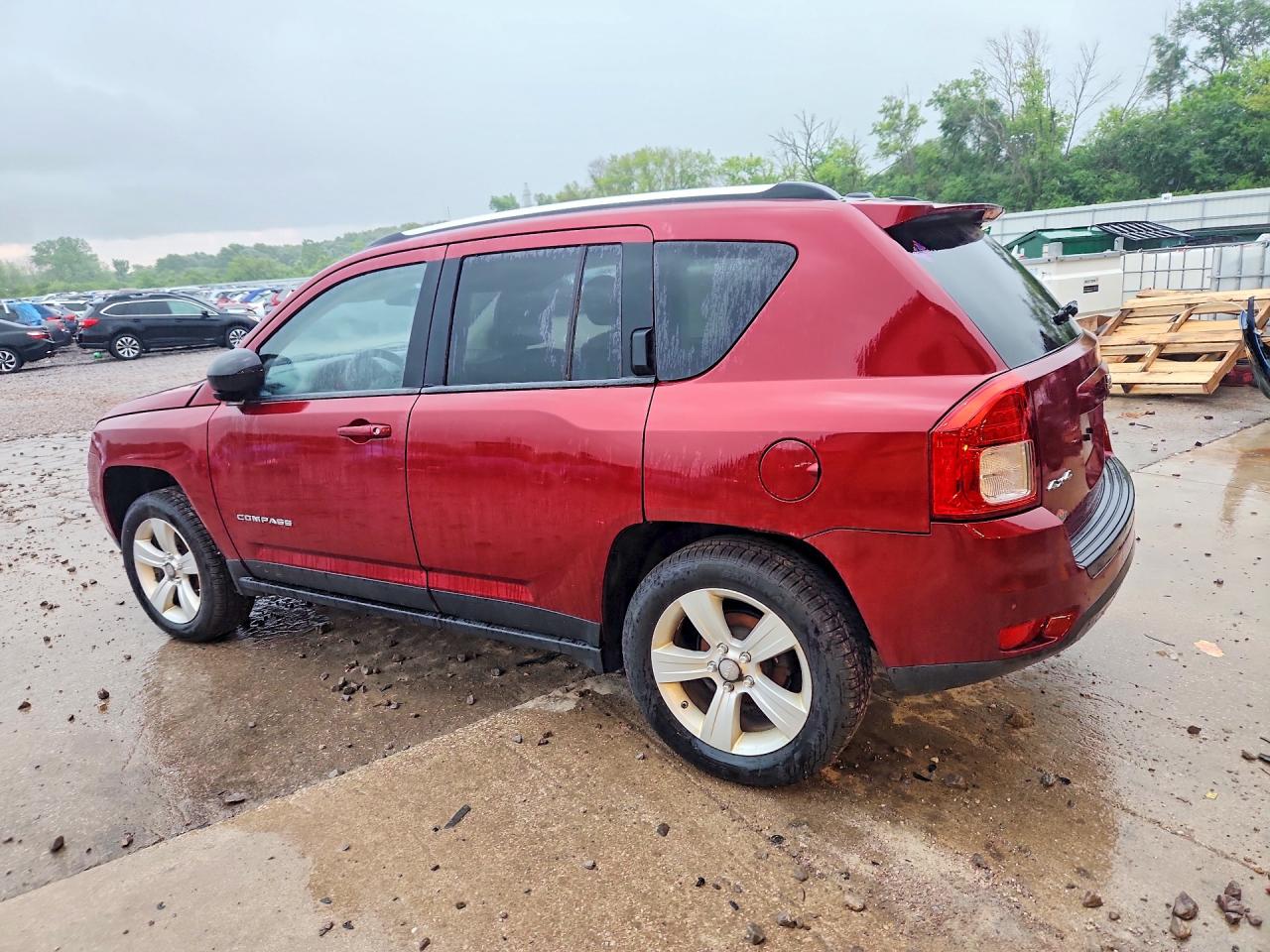2012 Jeep Compass Sport Red vin: 1C4NJDBB6CD572311