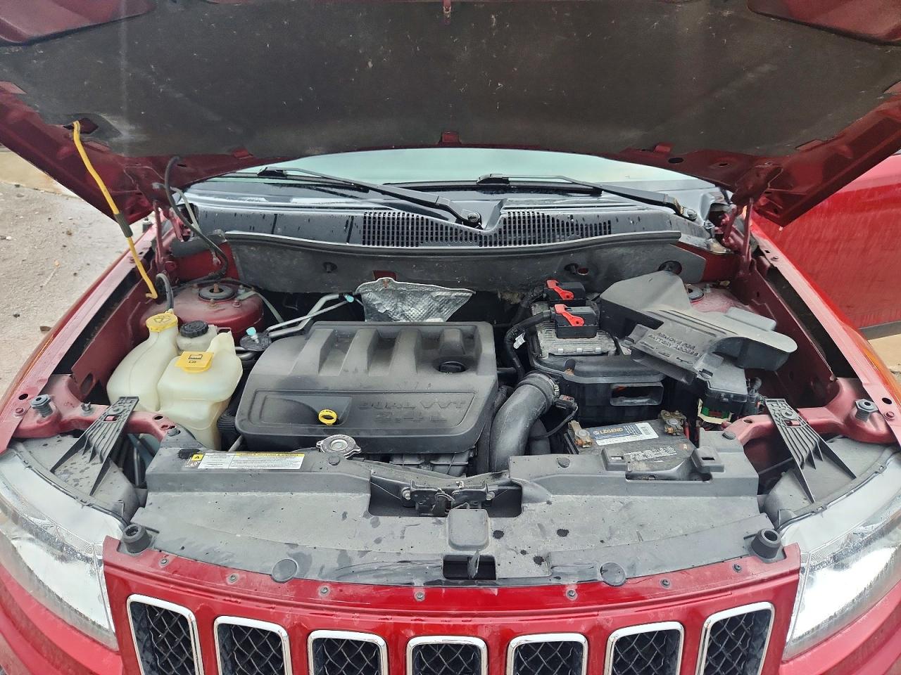2012 Jeep Compass Sport Red vin: 1C4NJDBB6CD572311