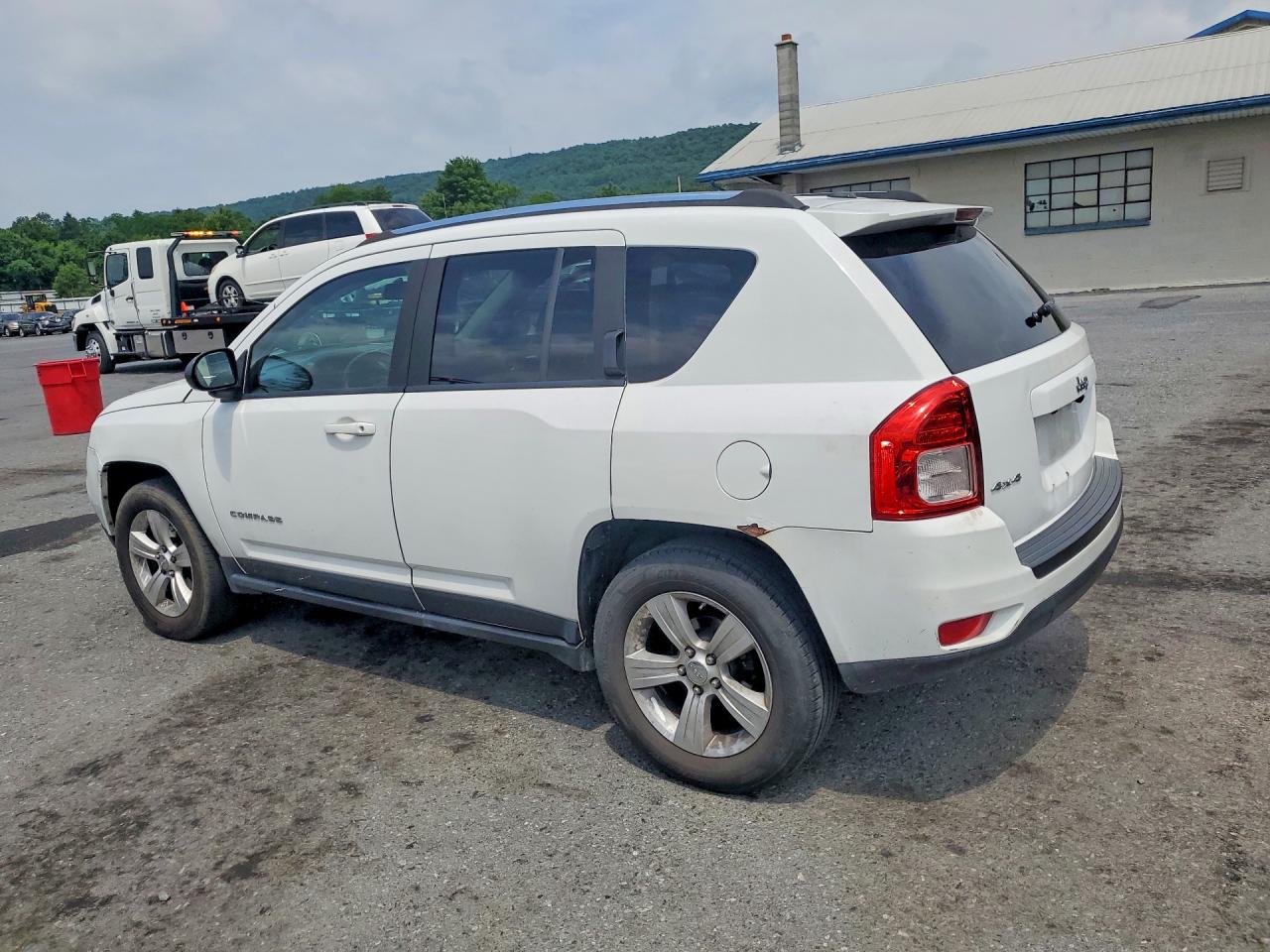 2013 Jeep Compass Sport White vin: 1C4NJDBB6DD167972