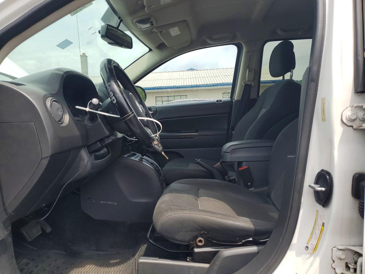 2013 Jeep Compass Sport White vin: 1C4NJDBB6DD167972
