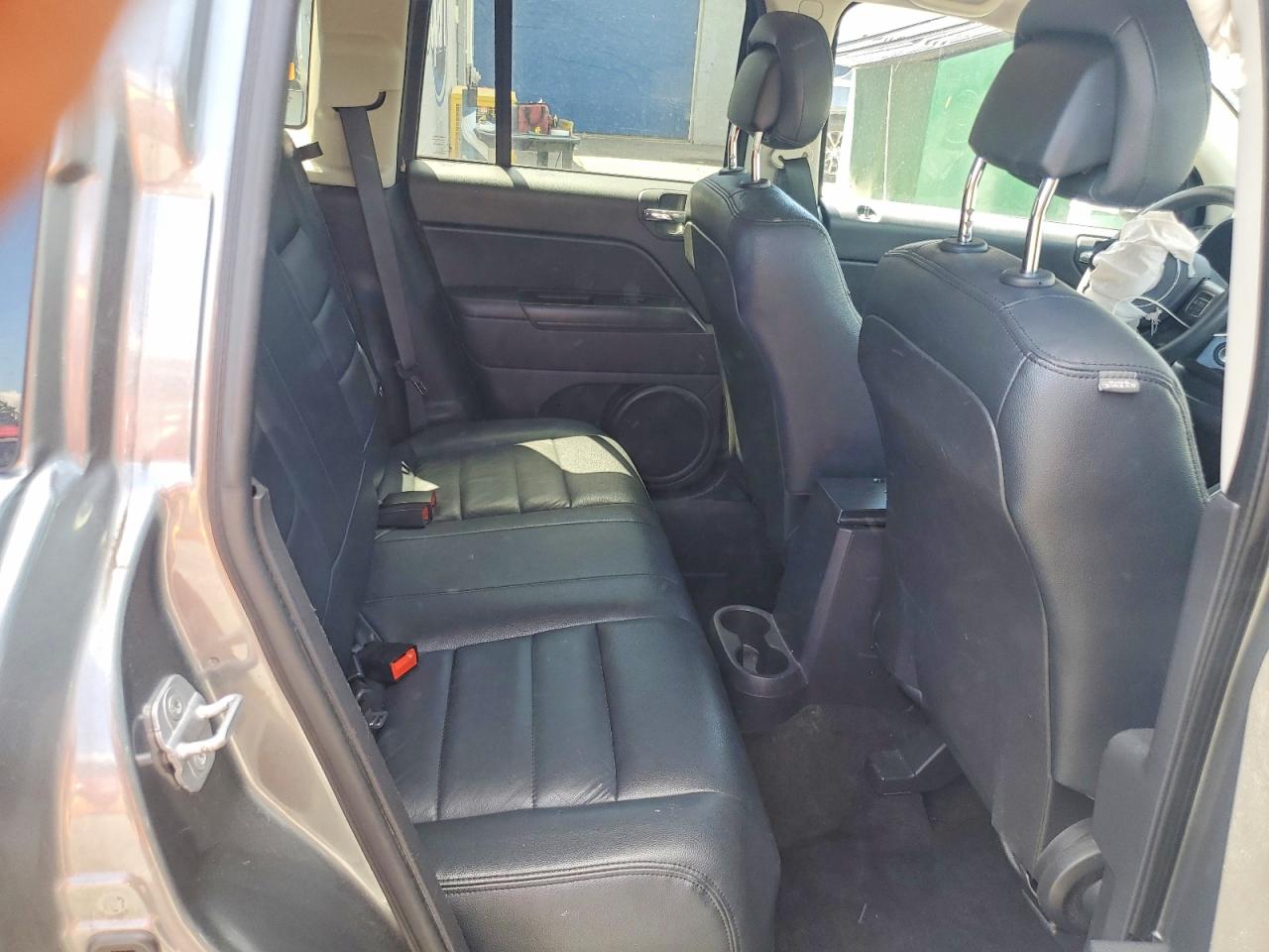 2014 Jeep Compass Sport Серый vin: 1C4NJDBB6ED592593