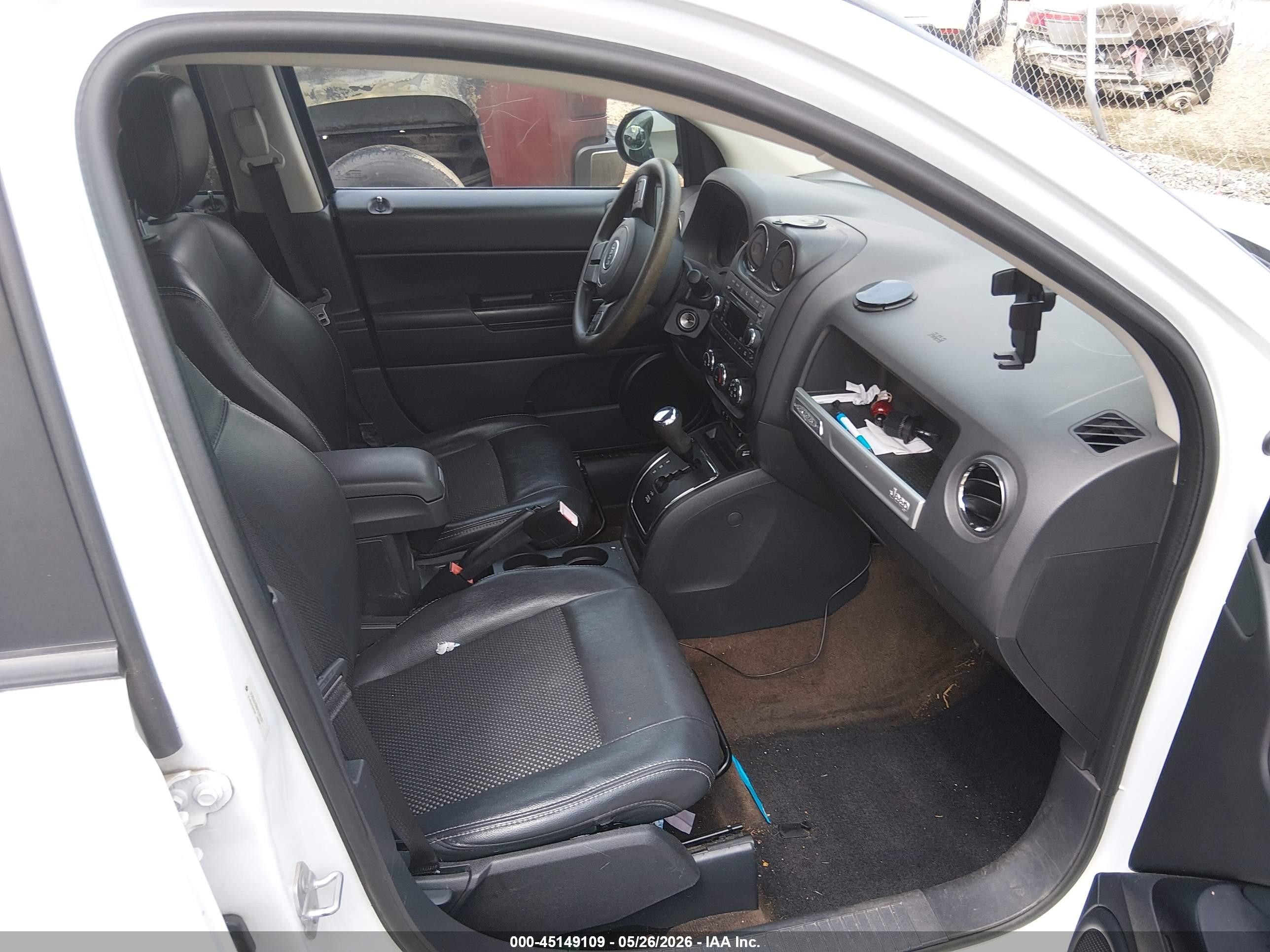 2015 Jeep Compass Altitude Edition White vin: 1C4NJDBB6FD325181