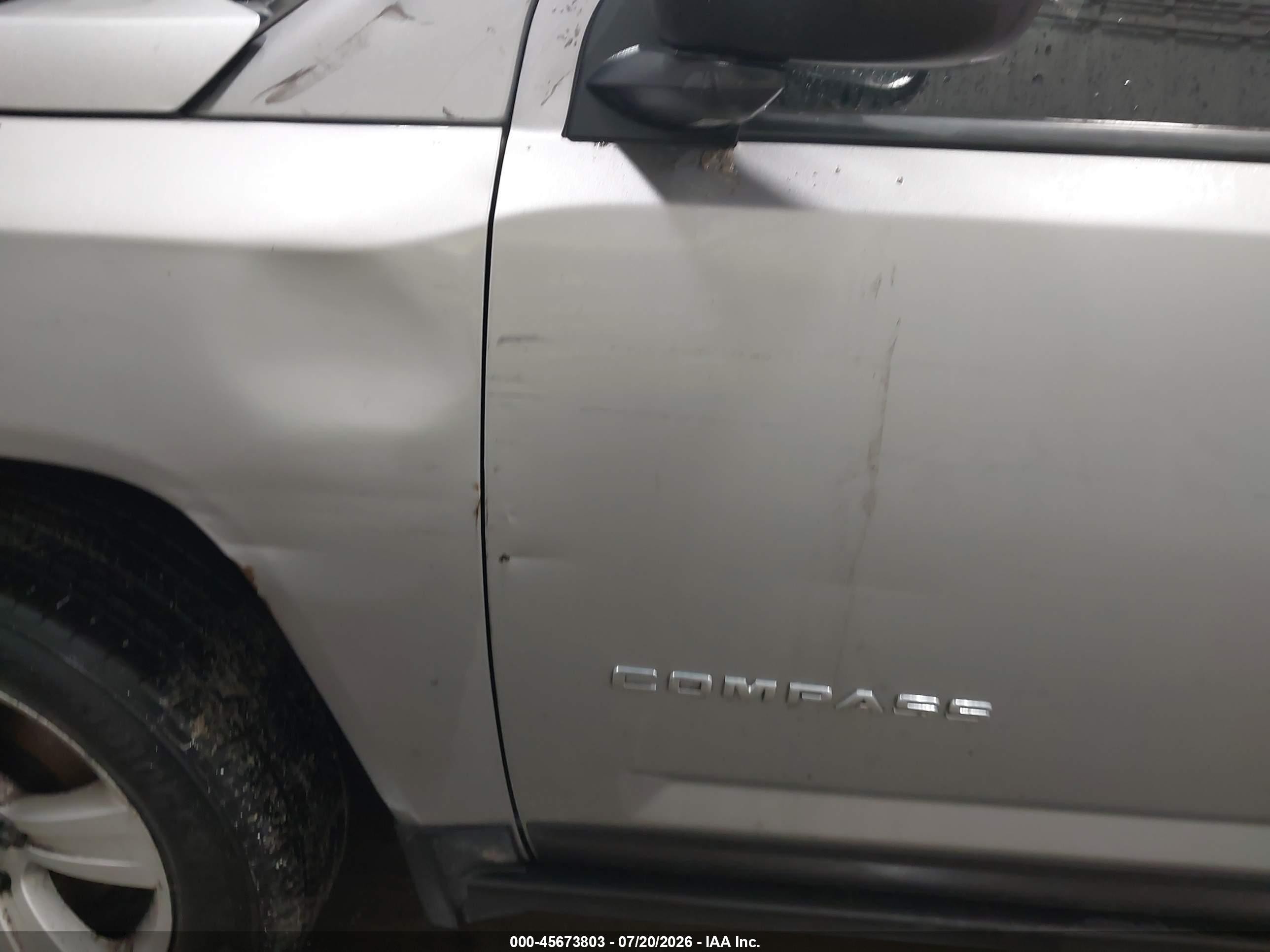 2015 Jeep Compass Sport Silver vin: 1C4NJDBB6FD332602
