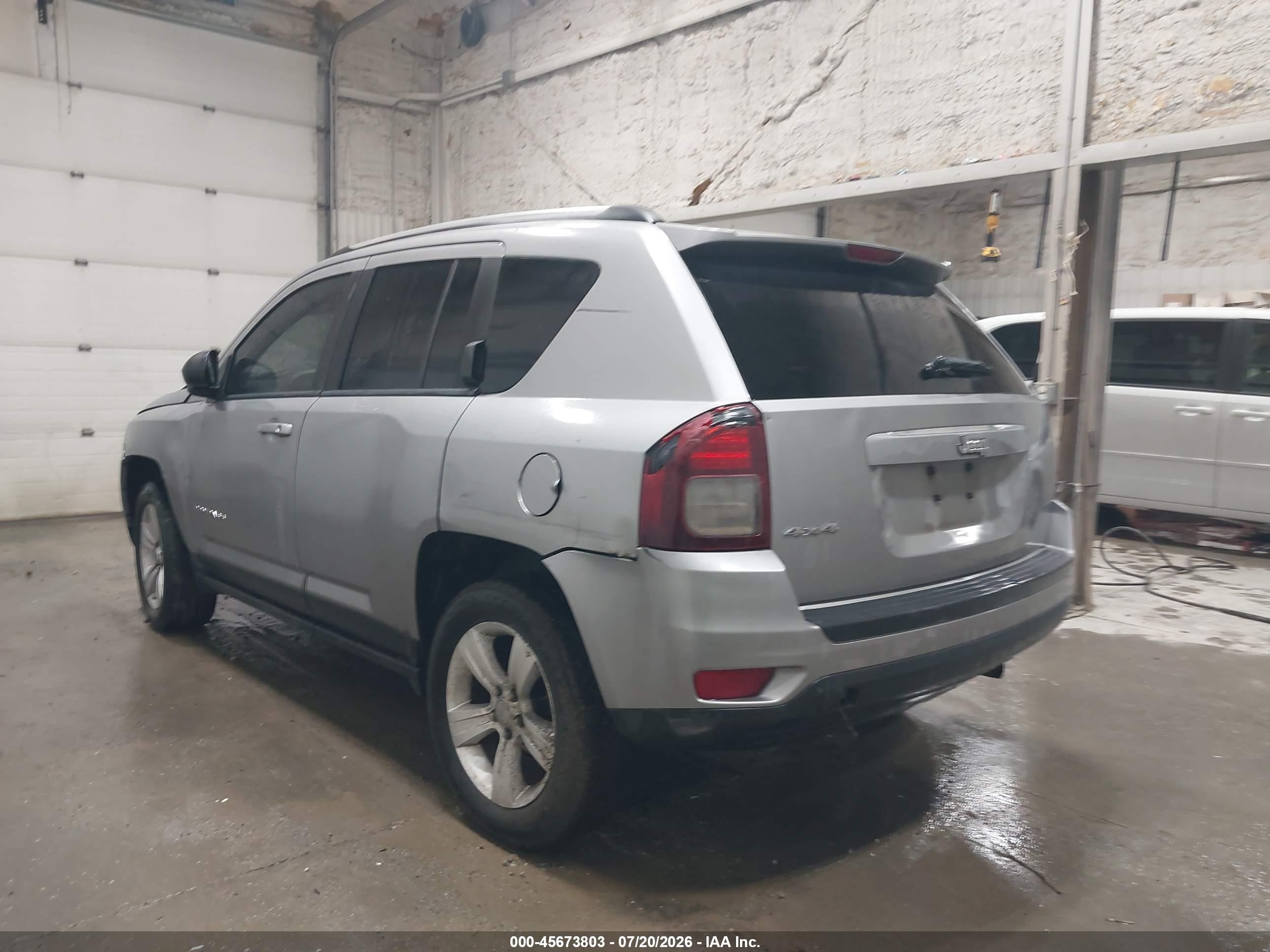 2015 Jeep Compass Sport Silver vin: 1C4NJDBB6FD332602
