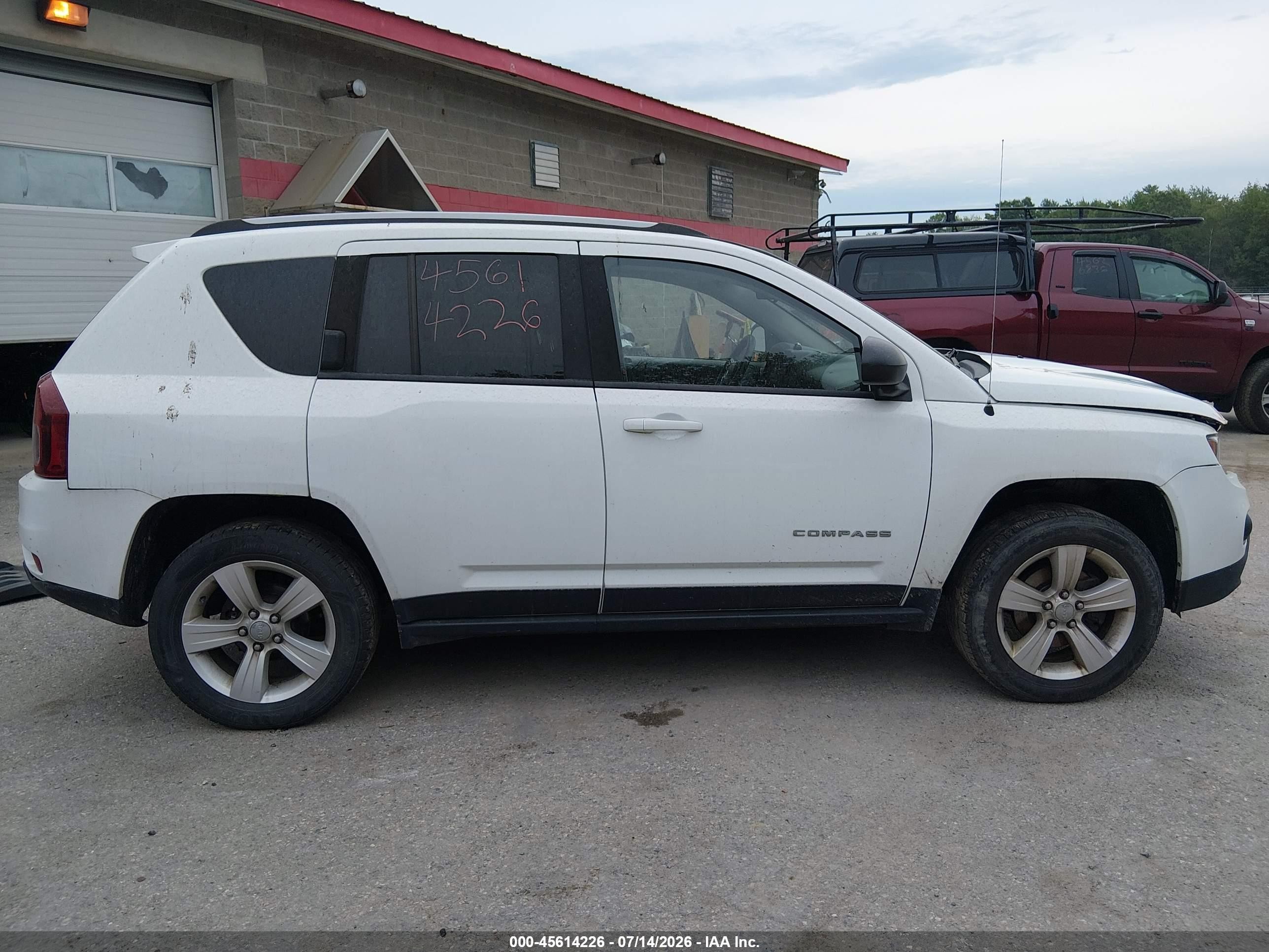 2015 Jeep Compass Sport White vin: 1C4NJDBB6FD395778
