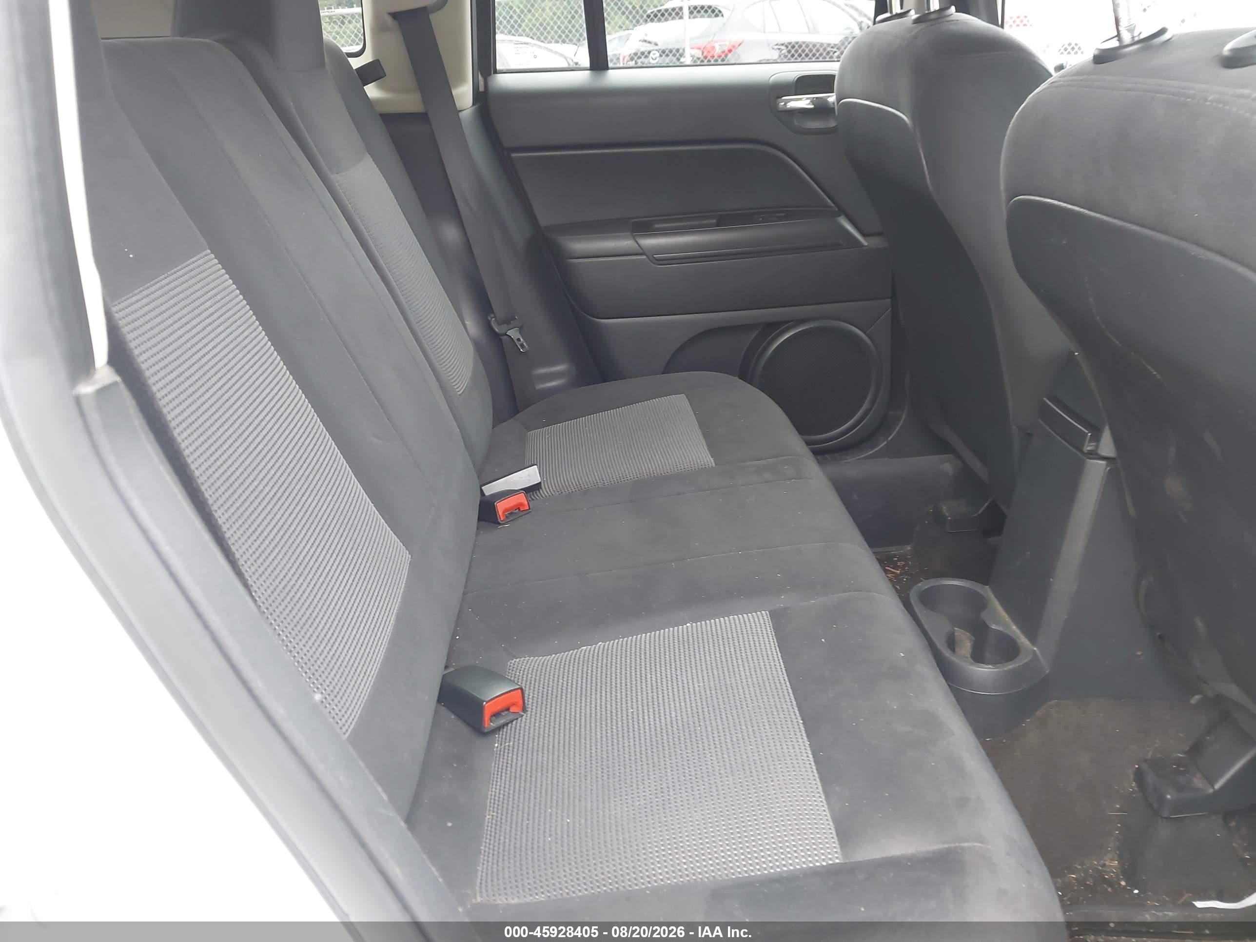 2015 Jeep Compass Sport White vin: 1C4NJDBB6FD437544