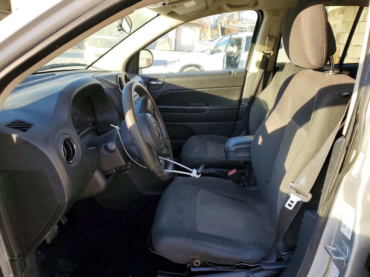 2012 Jeep Compass Sport Silver vin: 1C4NJDBB7CD562399
